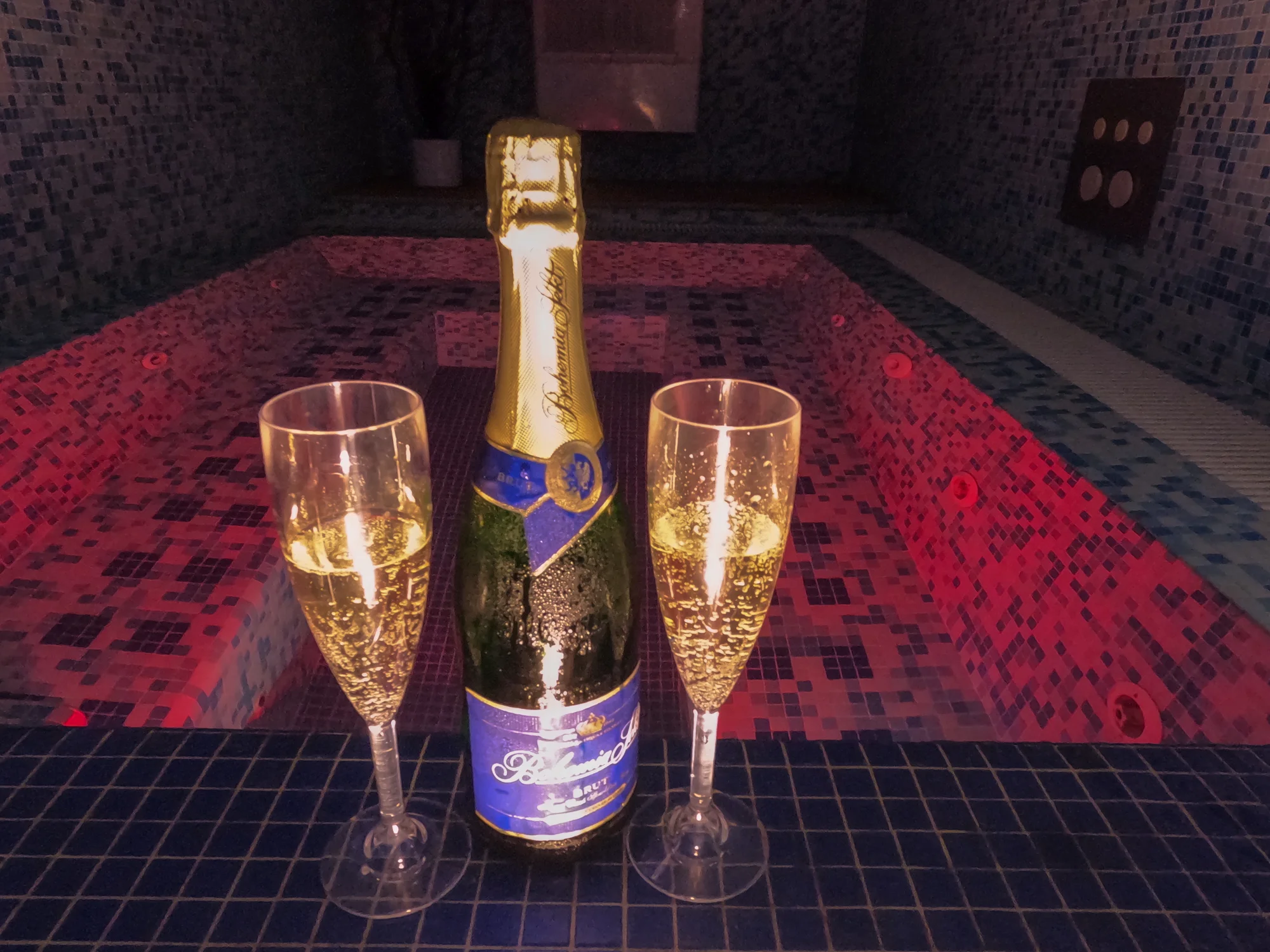 Privátní wellness v Holešovicích až pro 4 osoby vč. lahve prosecca