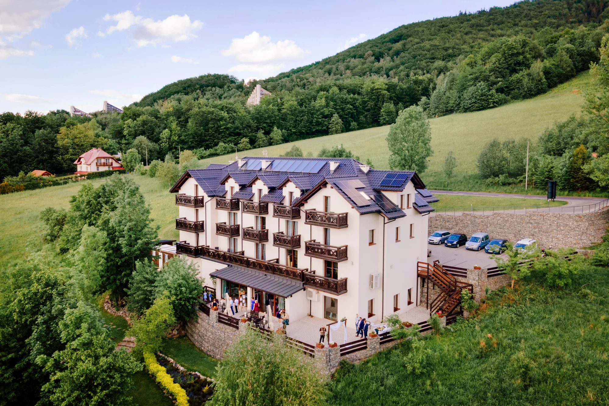 Pobyt v polské Ustroni: pokoj s výhledem na hory nebo apartmán, snídaně či polopenze, wellness i privátně