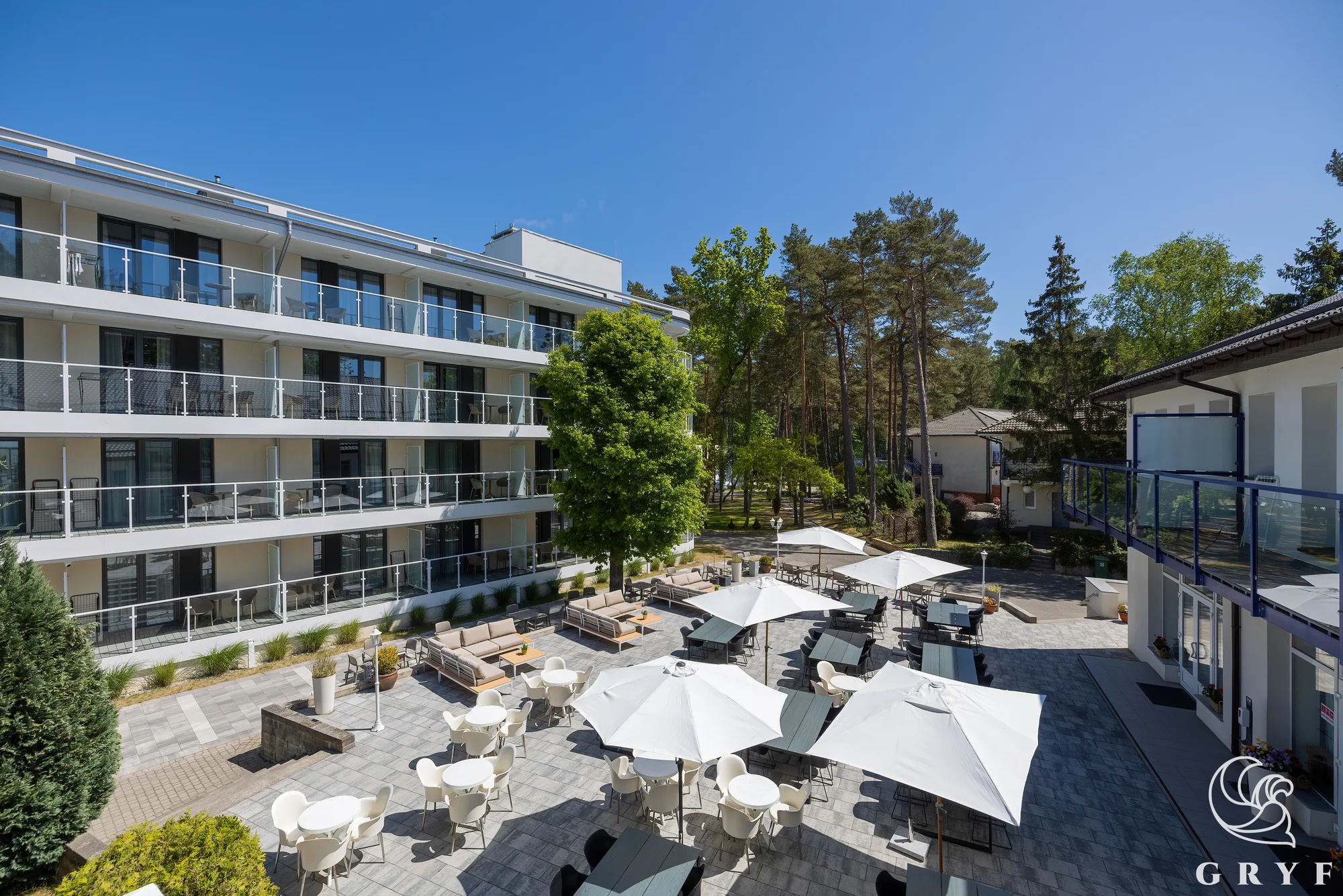 Baltský resort u pláže v Pobierowo: polopenze, neomezený wellness i zábava pro děti