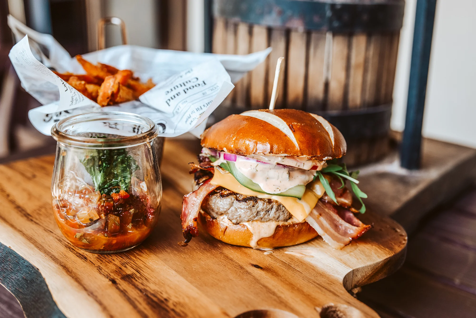 Půvabný hotel v historickém parku nedaleko Krakova se snídaní nebo polopenzí