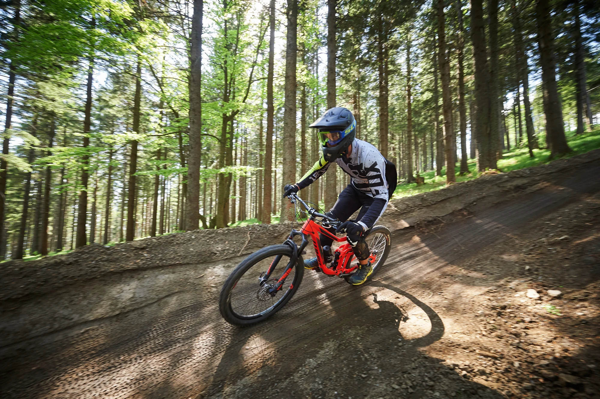 Slovinské Alpy: moderní ubytování pro pár i rodinu, výlety, polopenze i adrenalin, 2 děti zdarma