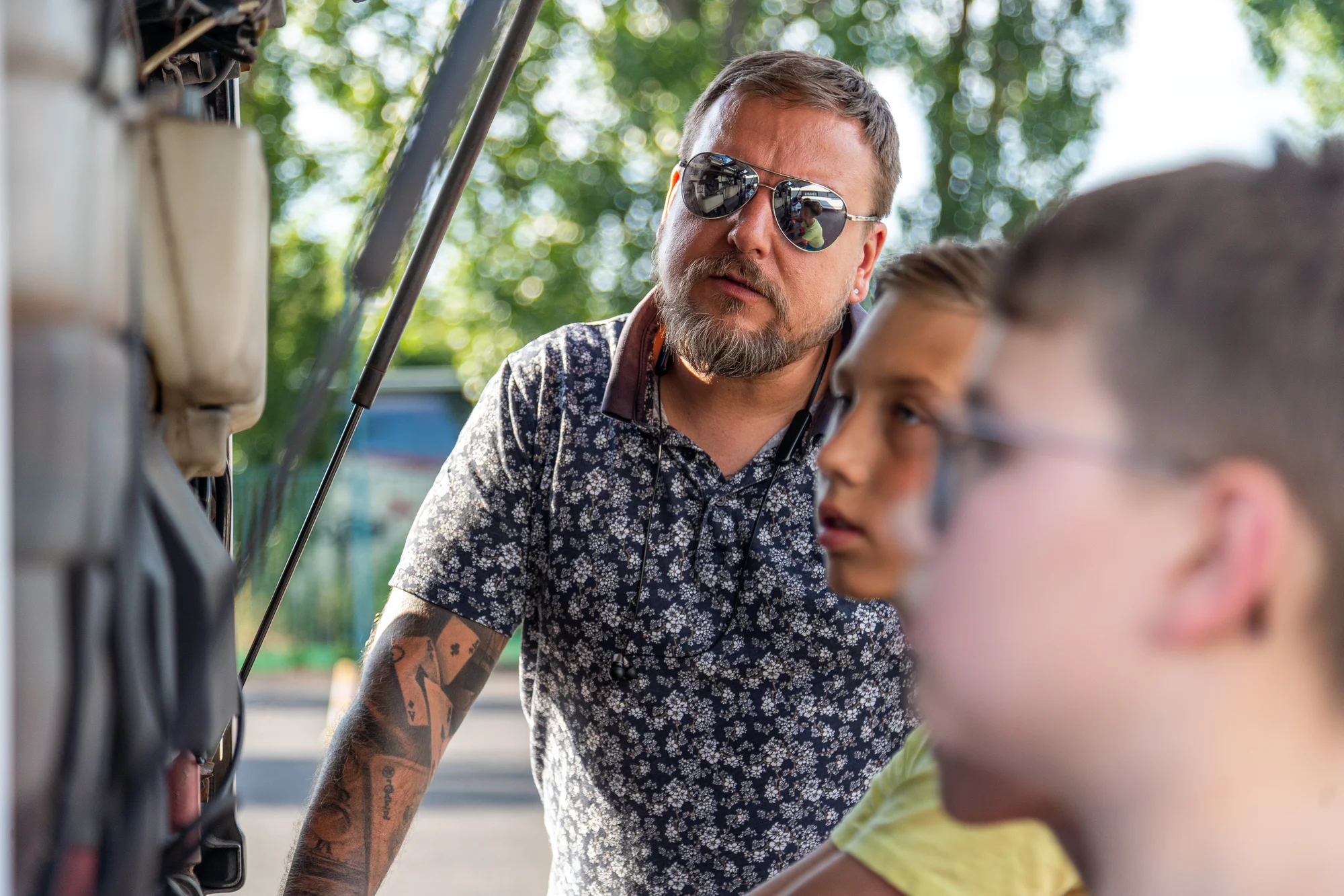 Zážitkové jízdy pro děti: autobus i osobní a nákladní auto