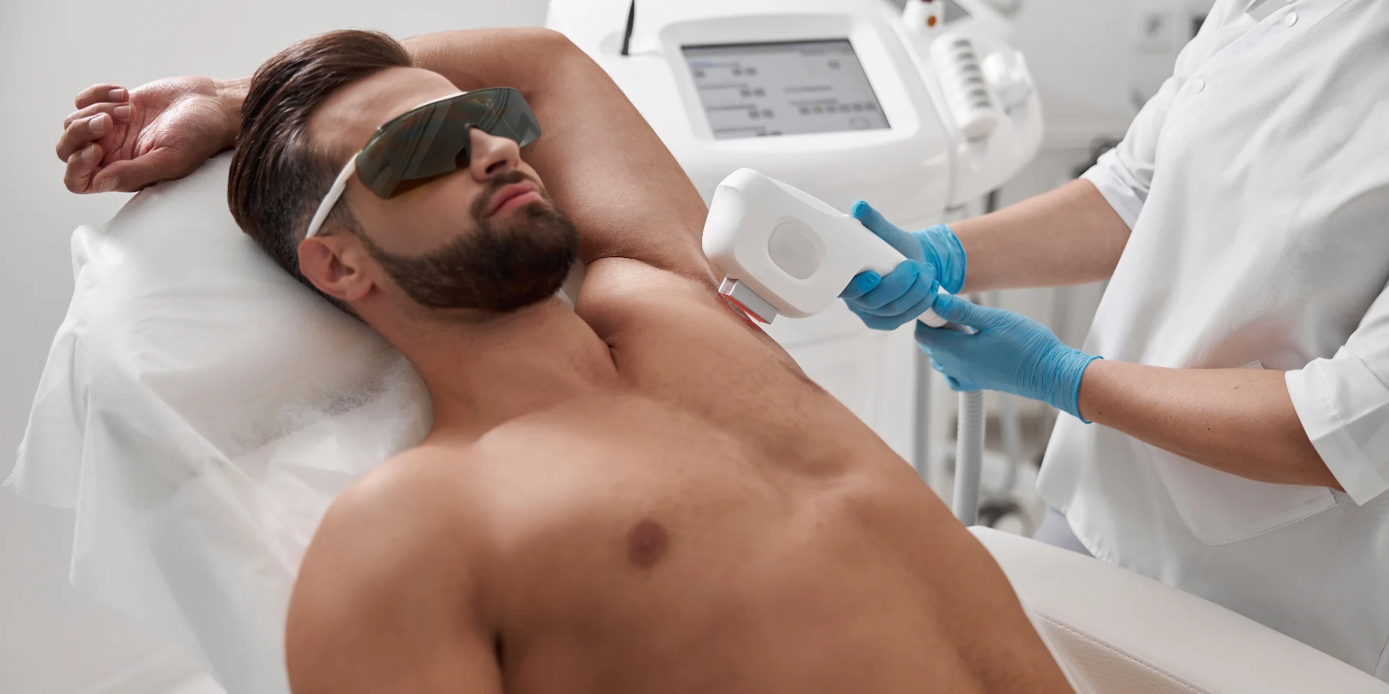 Laserová epilace nejrůznějších částí těla: krk, záda, ruce, nohy, hruď, břicho i intimní partie či bikini