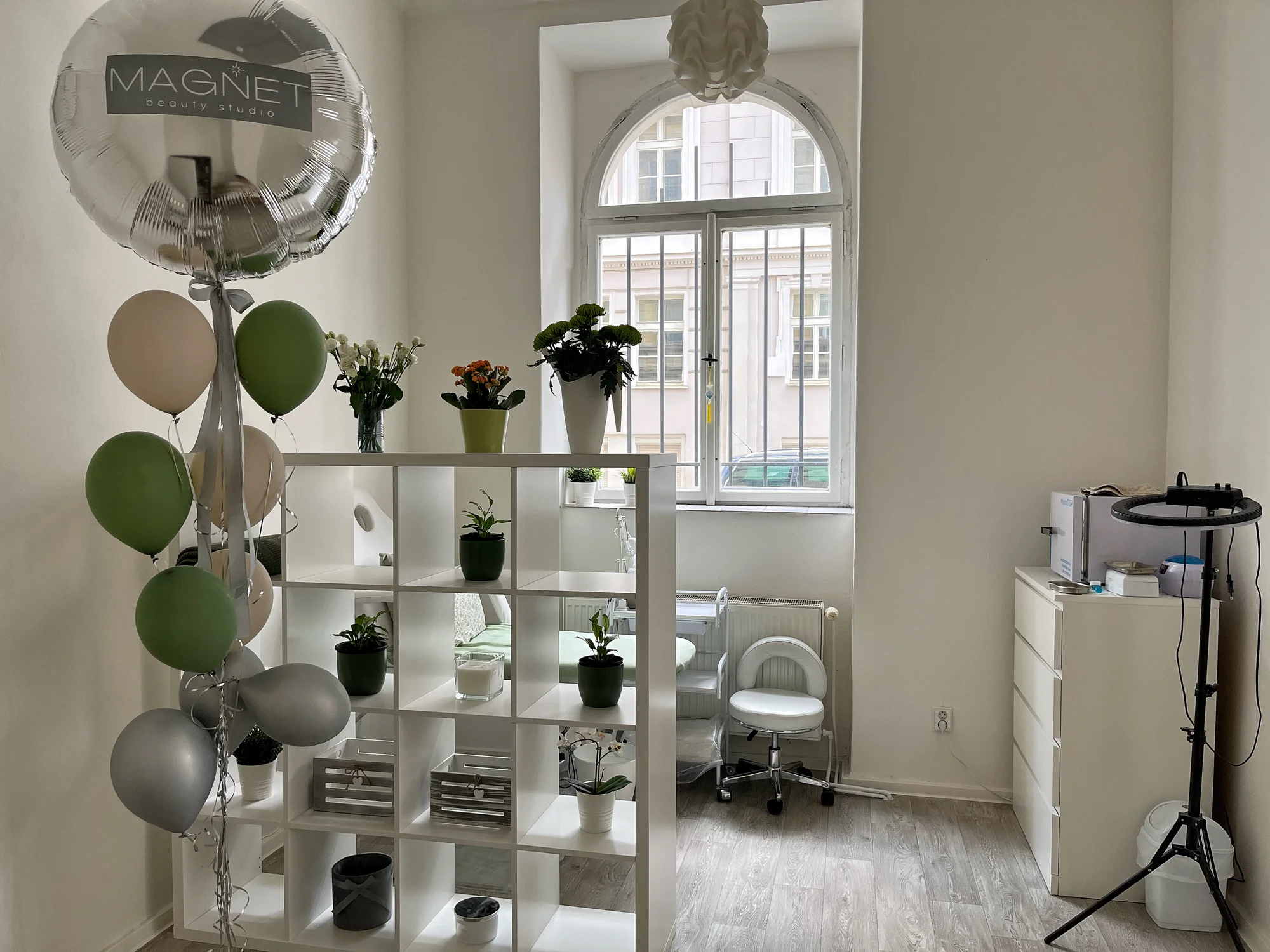 Perfektně upravená i bez líčidel: permanentní make-up obočí, očních linek či rtů, 60 minut