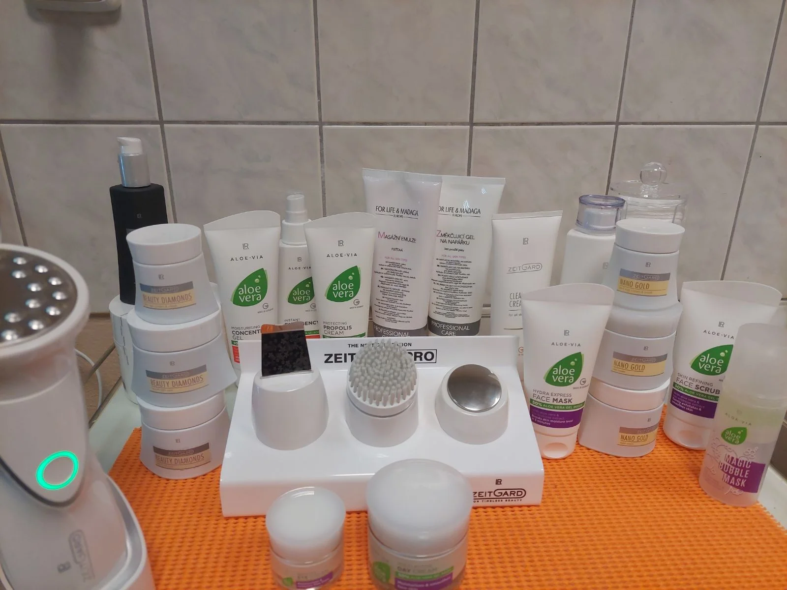 Profesionální kosmetické ošetření v Oxibeauty vč. masáže obličeje a dekoltu