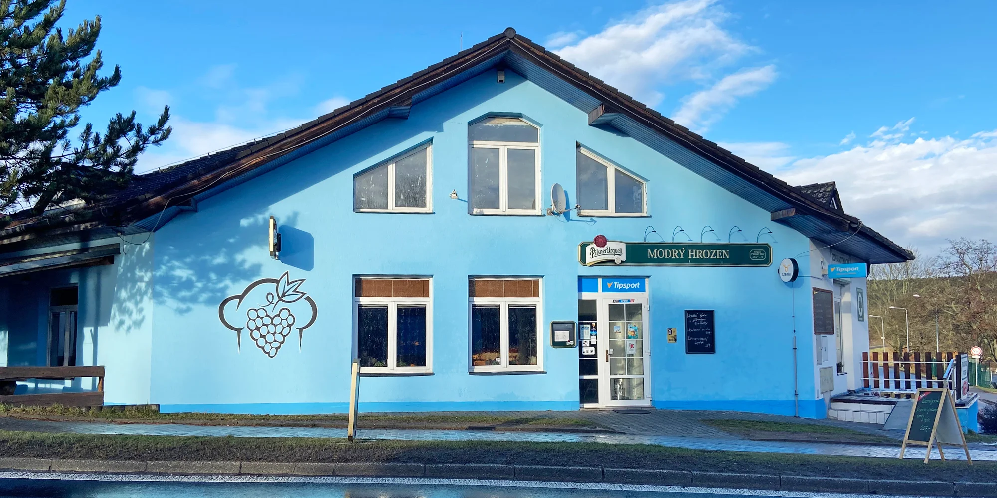 Voucher na 250 či 500 Kč do tradiční české restaurace Modrý Hrozen v Kaznějově