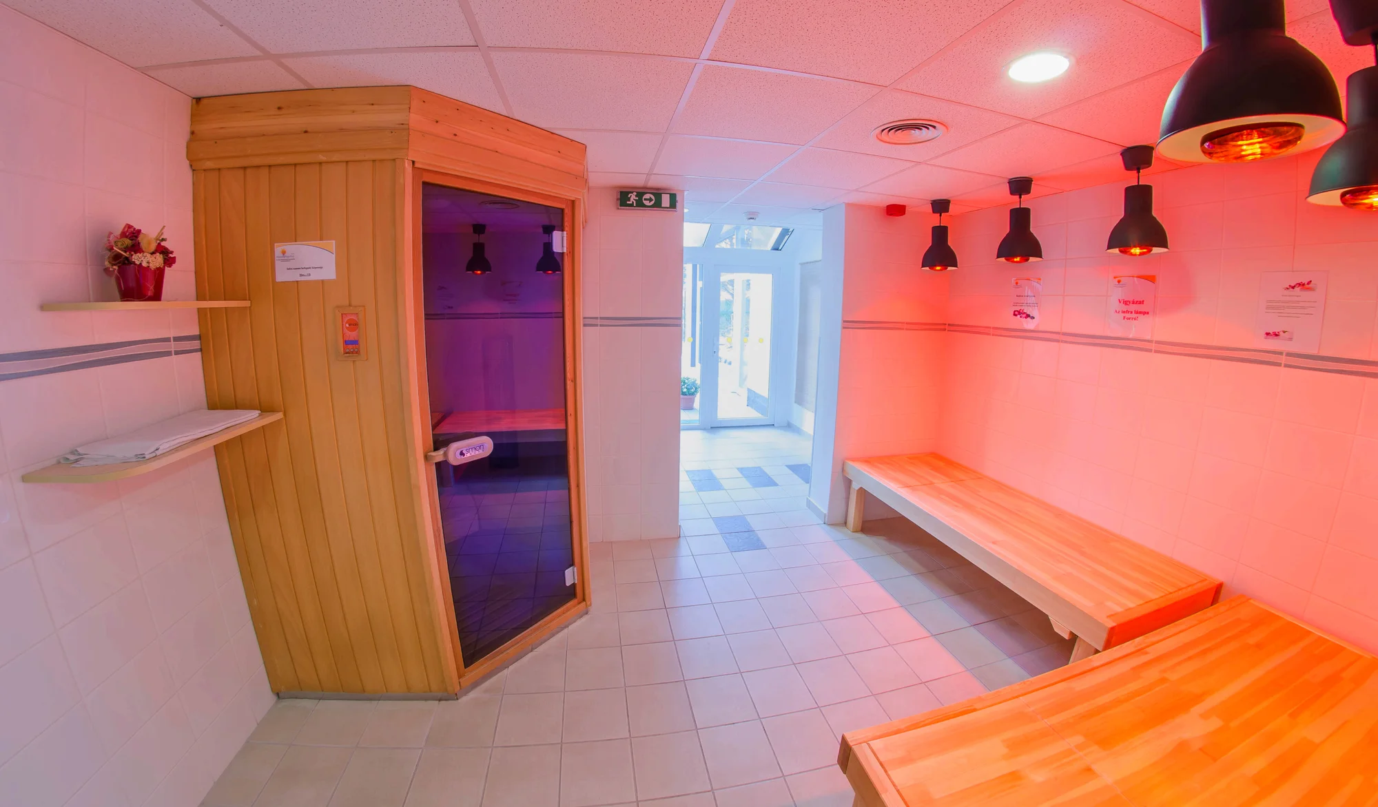 Neomezený wellness a polopenze i návštěva termálních lázní v maďarském Zalakarosi