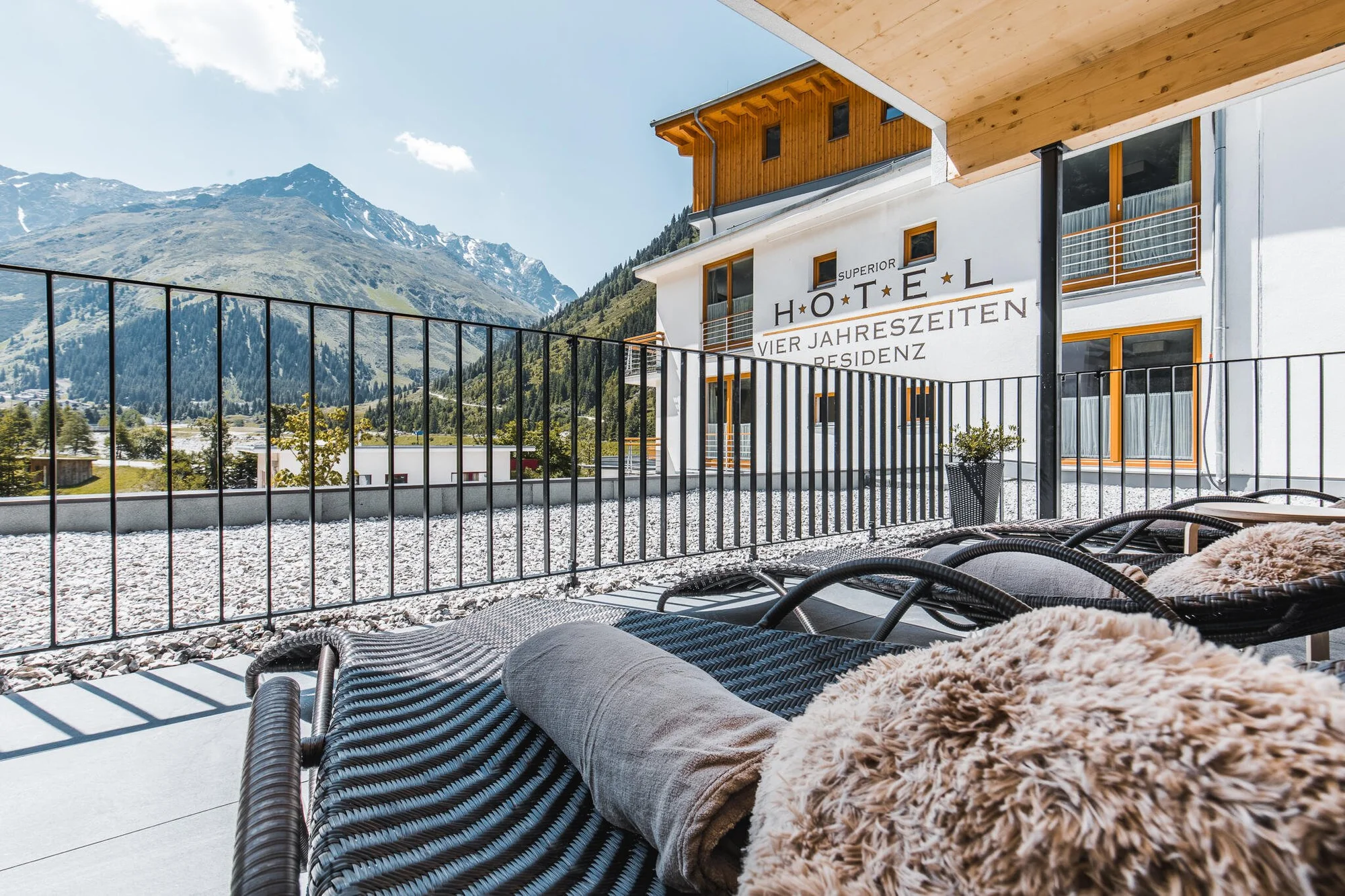 Pitztalský ledovec: hotel v 1700 m n. m. s panoramatickým wellness, celodenní stravou a kartou plnou výhod