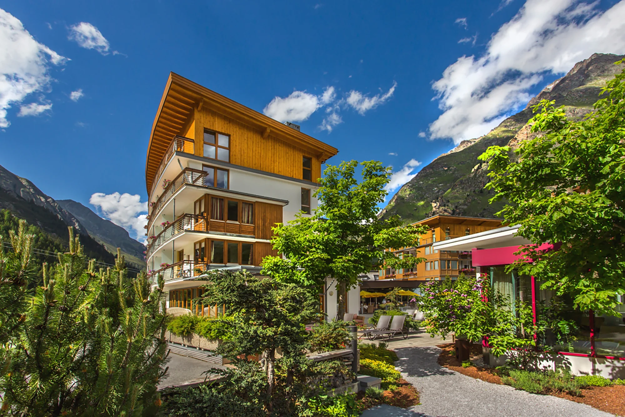 Pitztalský ledovec: hotel v 1700 m n. m. s panoramatickým wellness, celodenní stravou a kartou plnou výhod