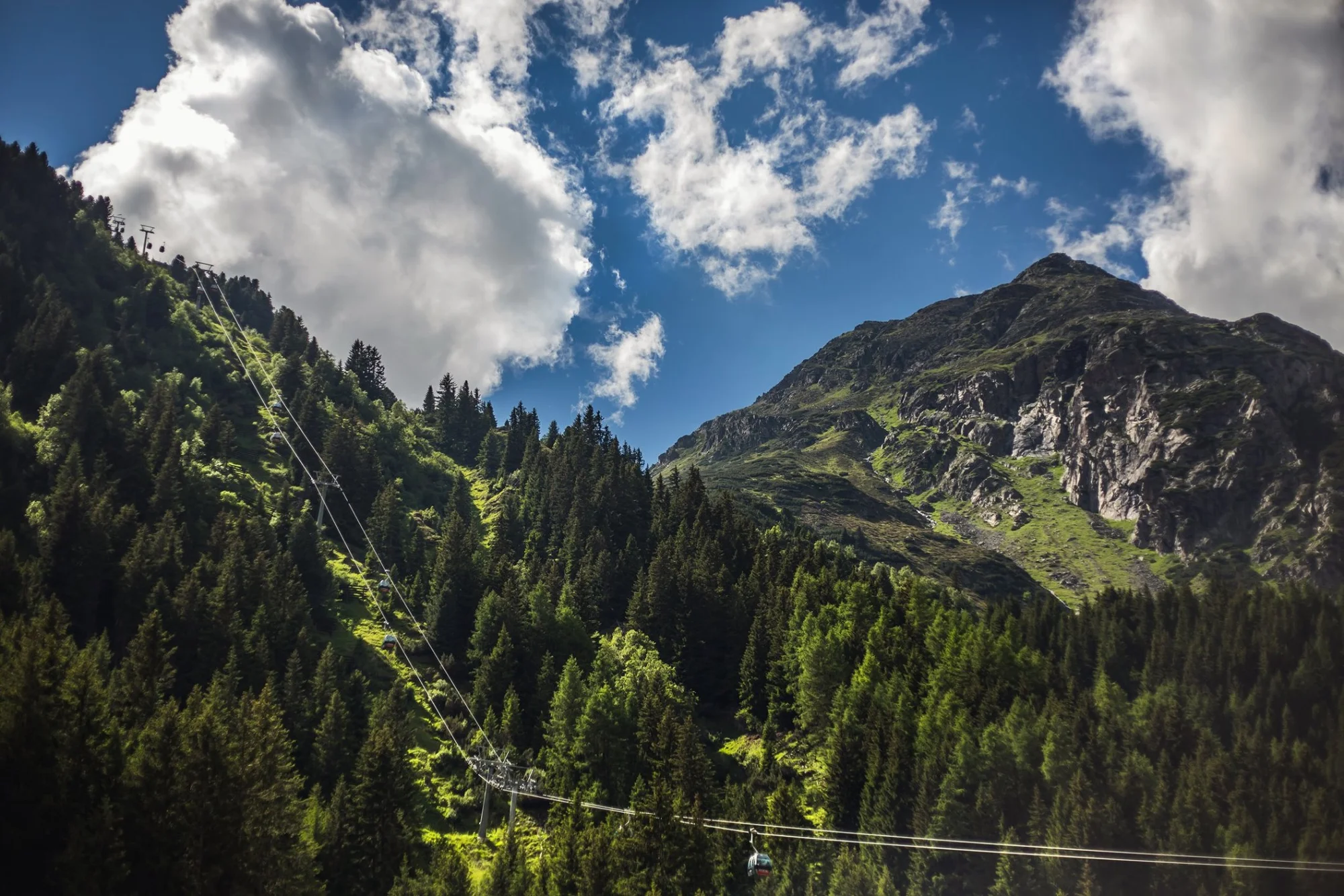 Pitztalský ledovec: hotel v 1700 m n. m. s panoramatickým wellness, celodenní stravou a kartou plnou výhod