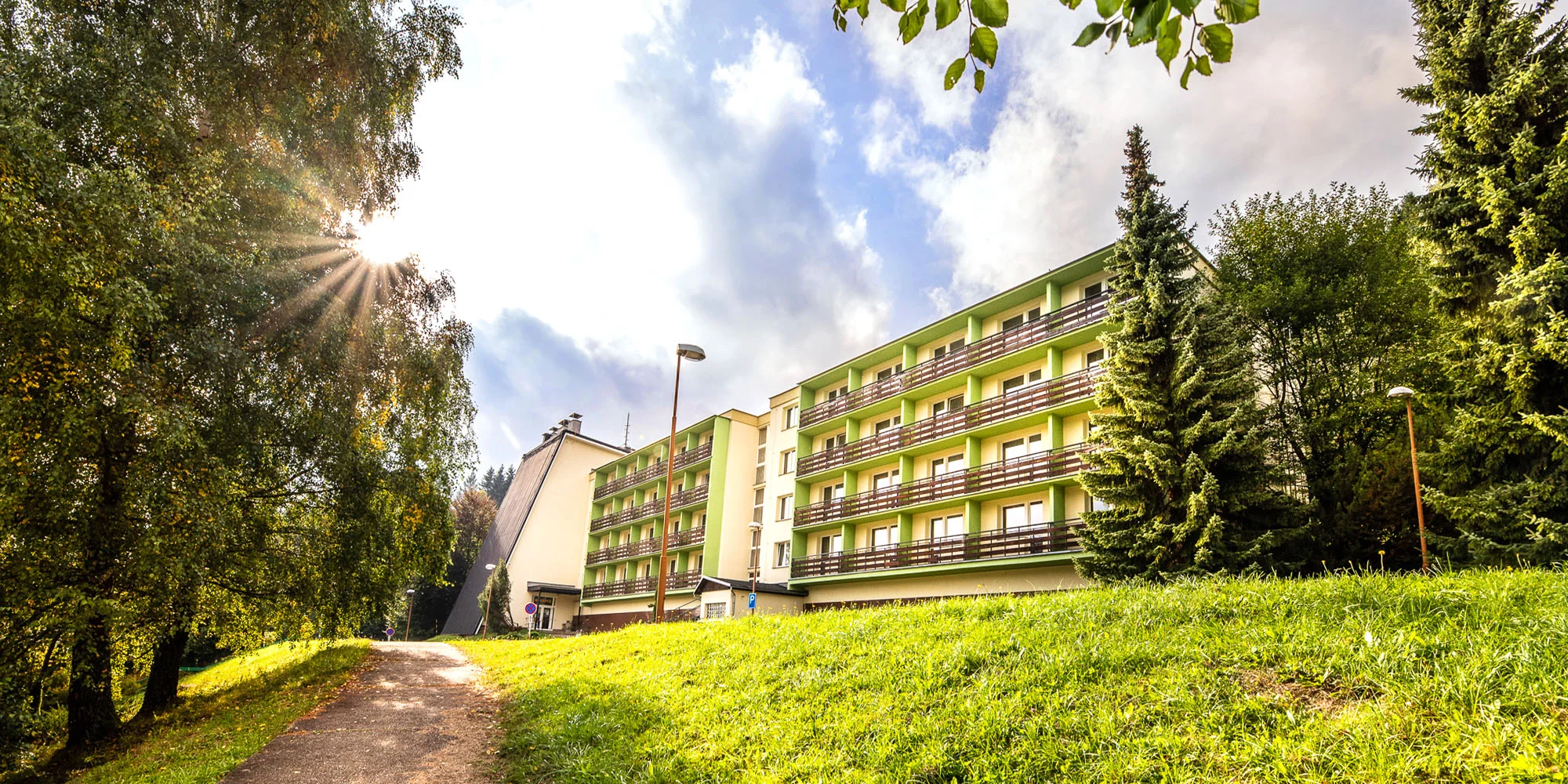 Pobyt v Jeseníkách: hotel u Dlouhých strání se snídaní nebo polopenzí, termíny po celý rok