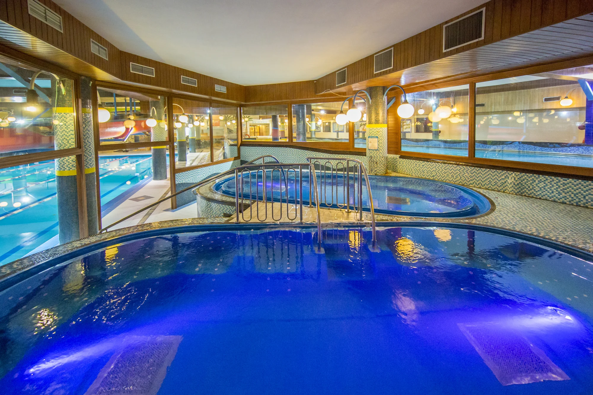 Rodinný pobyt ve Visle: resort s aquaparkem, polopenze či plná penze, dětský klub