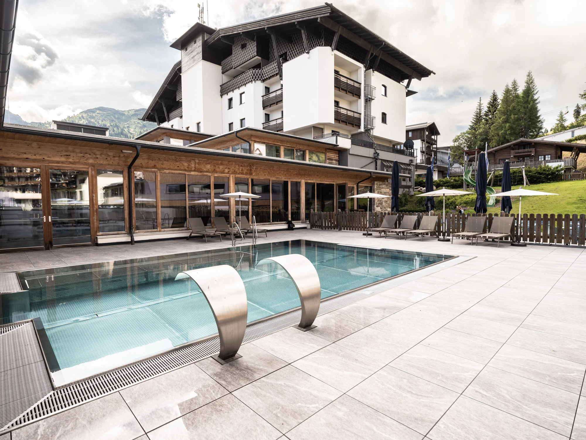 Luxusní hotel v Korutanech: all inclusive a wellness, akce 2 děti zdarma