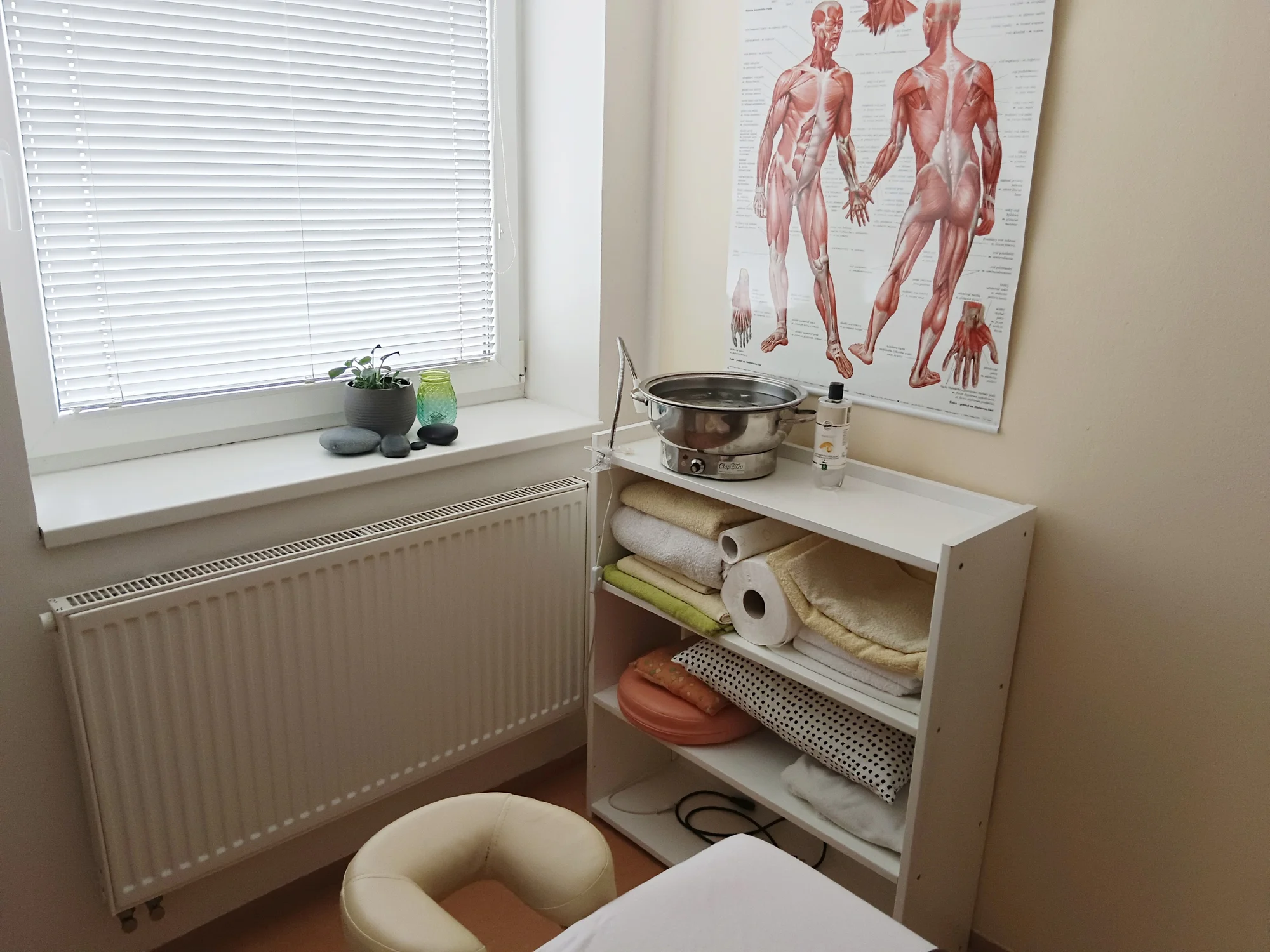 Lávové kameny, relaxační či olejová masáž i balíček 3 masáží: 45–90 min.