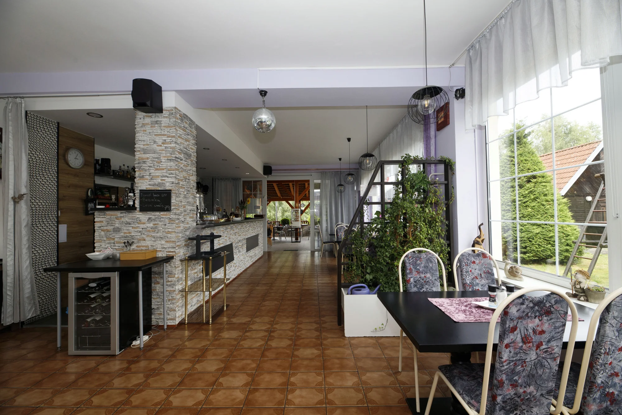 Pohoda přímo u Lipna: pokoj či apartmán v penzionu, snídaně nebo polopenze