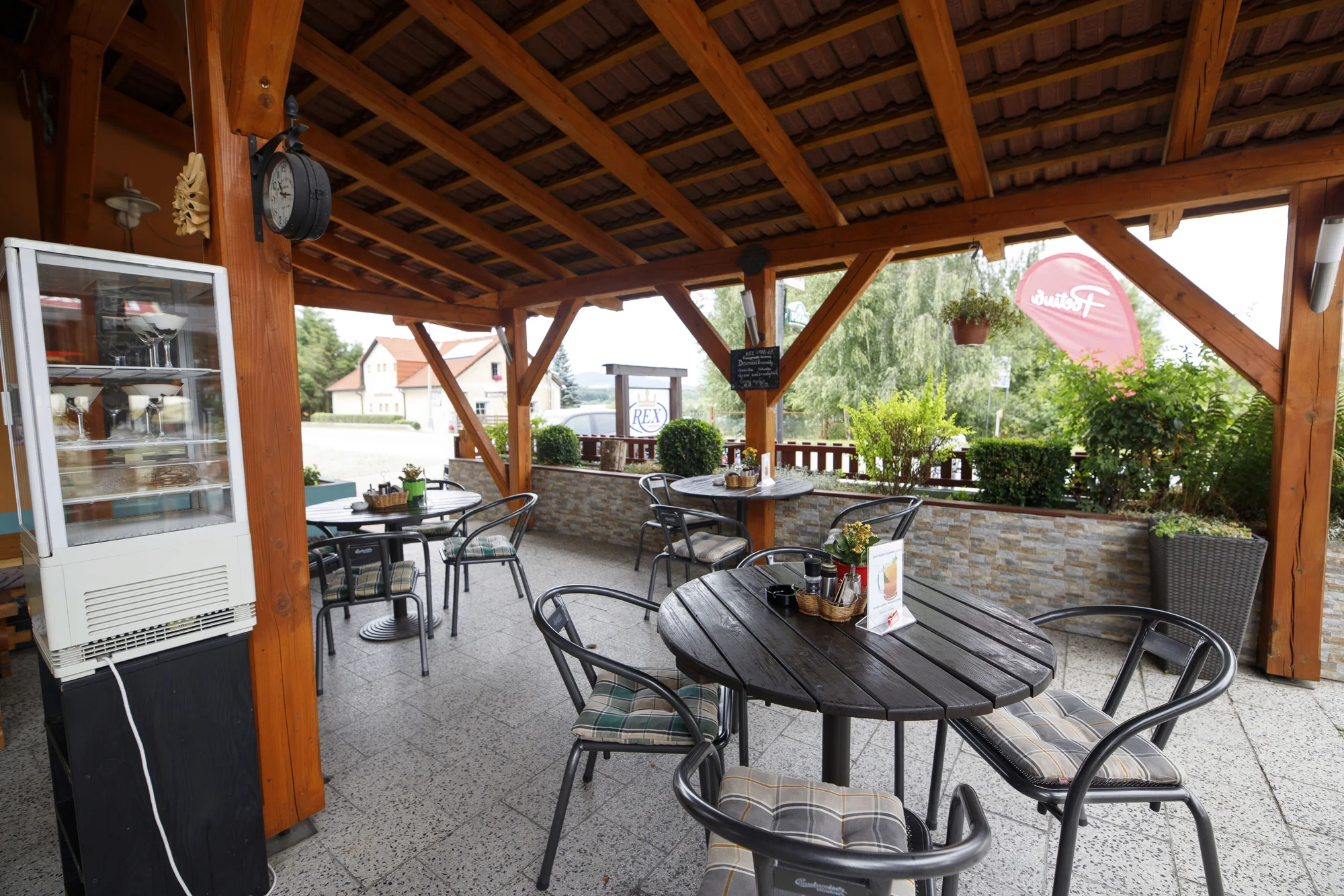Pohoda přímo u Lipna: pokoj či apartmán v penzionu, snídaně nebo polopenze