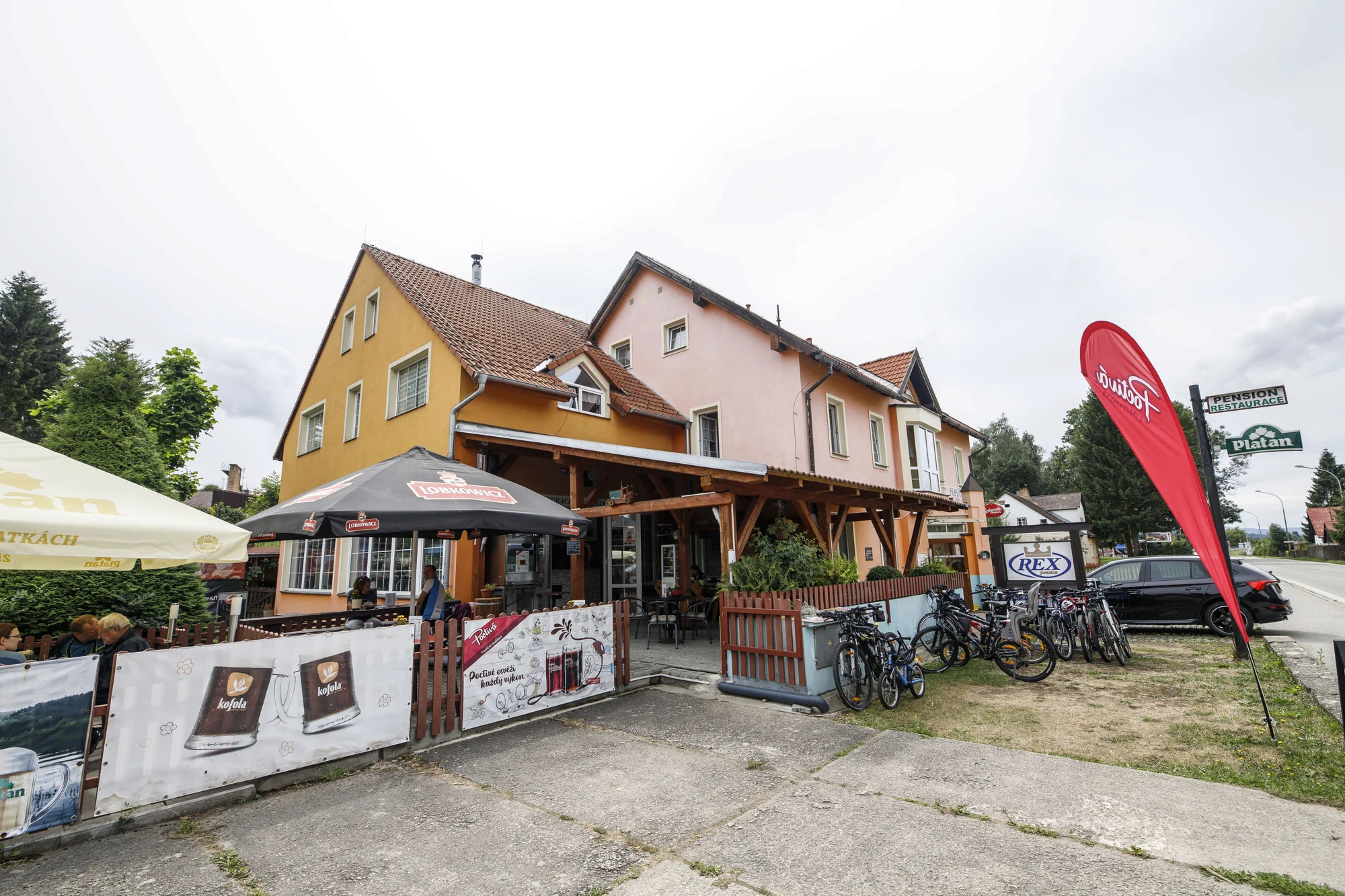Pohoda přímo u Lipna: pokoj či apartmán v penzionu, snídaně nebo polopenze