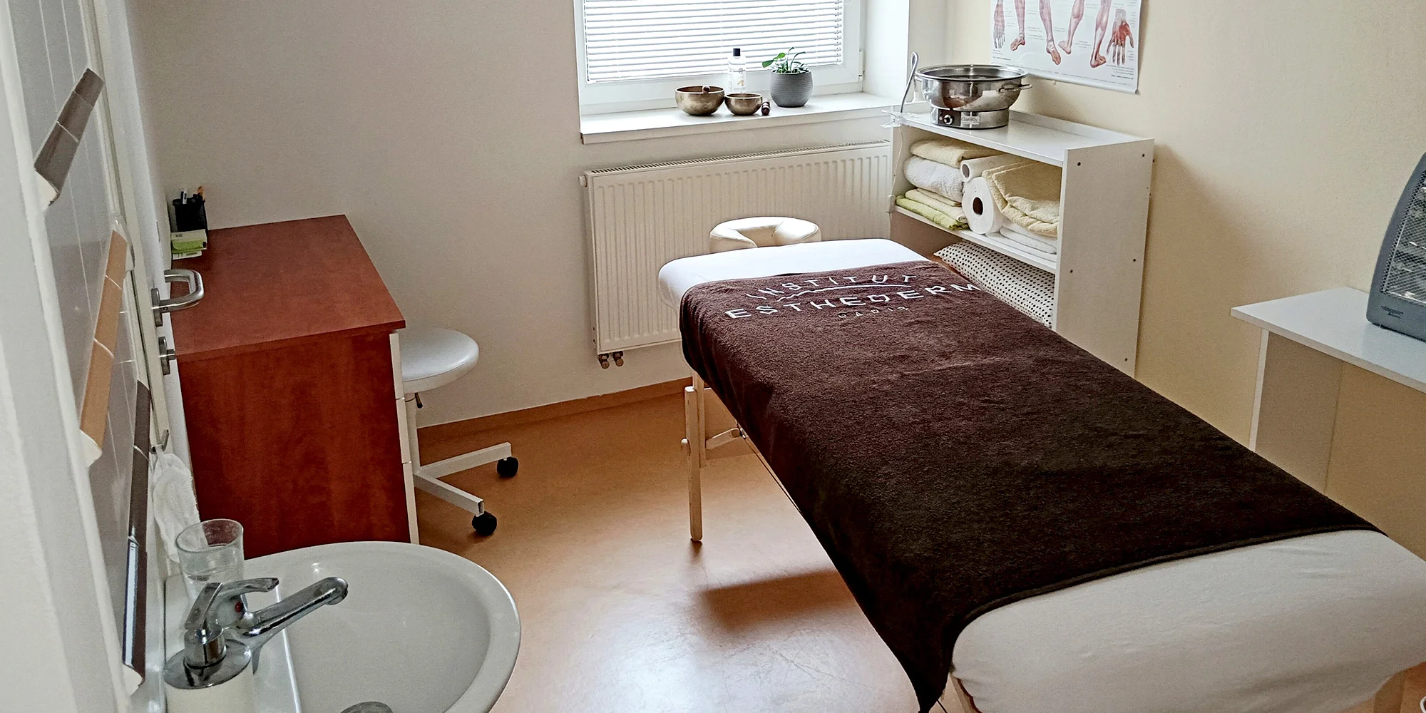 Lávové kameny, relaxační či olejová masáž i balíček 3 masáží: 45–90 min.