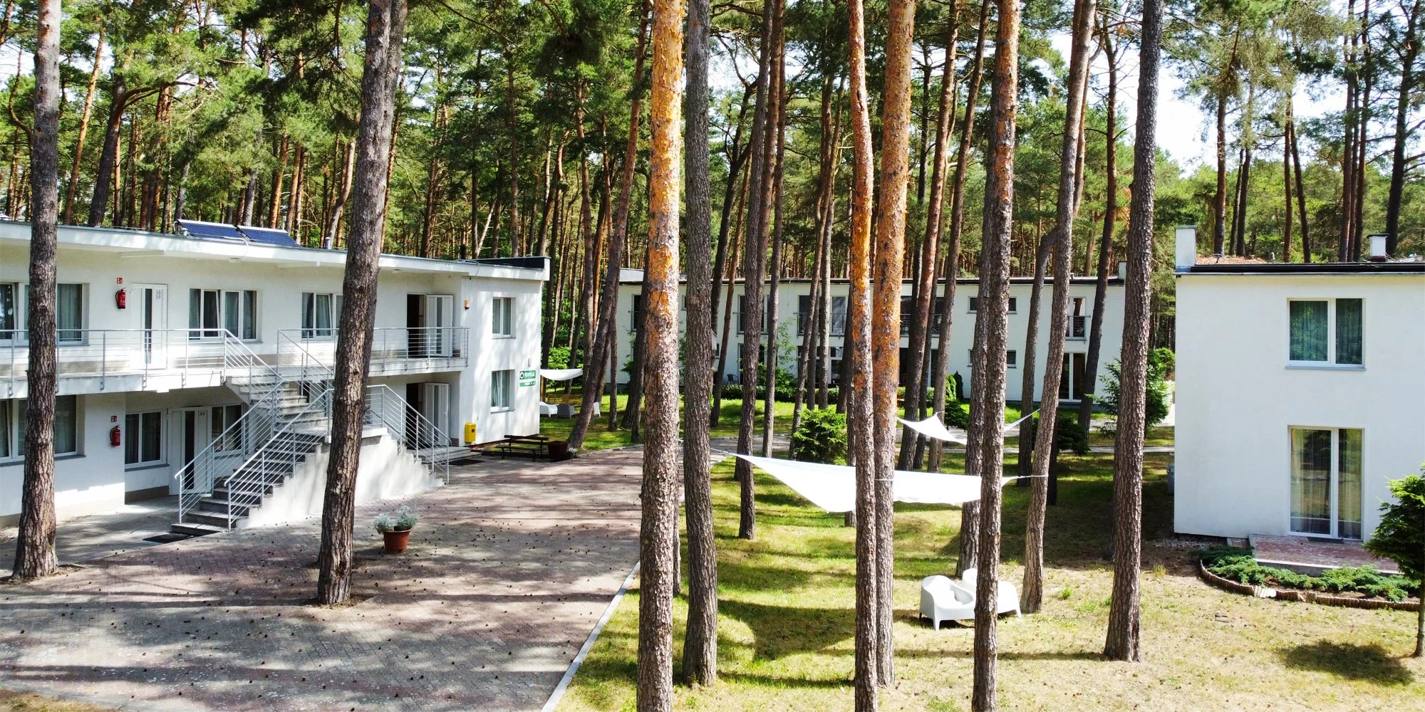 Klidný resort přímo u Baltského moře s polopenzí