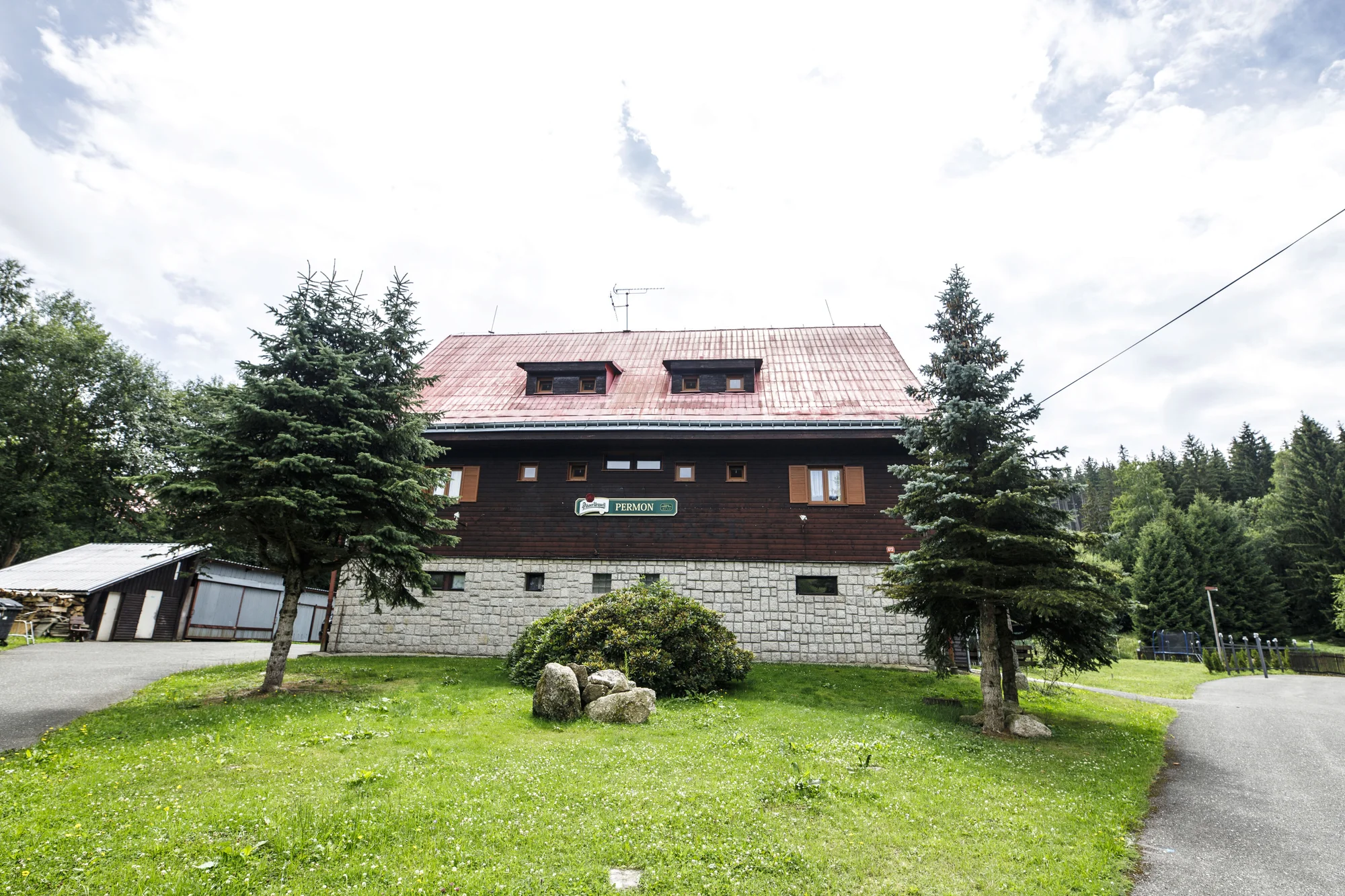 Pobyt v Jizerských horách pro páry i rodiny: polopenze a vstup do sauny