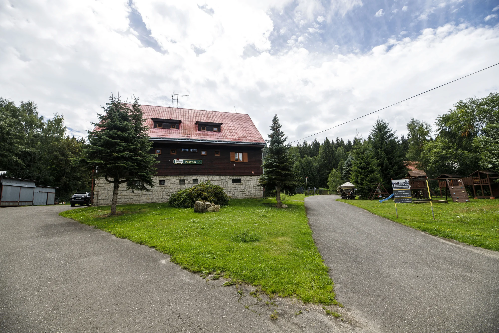 Pobyt v Jizerských horách pro páry i rodiny: polopenze a vstup do sauny