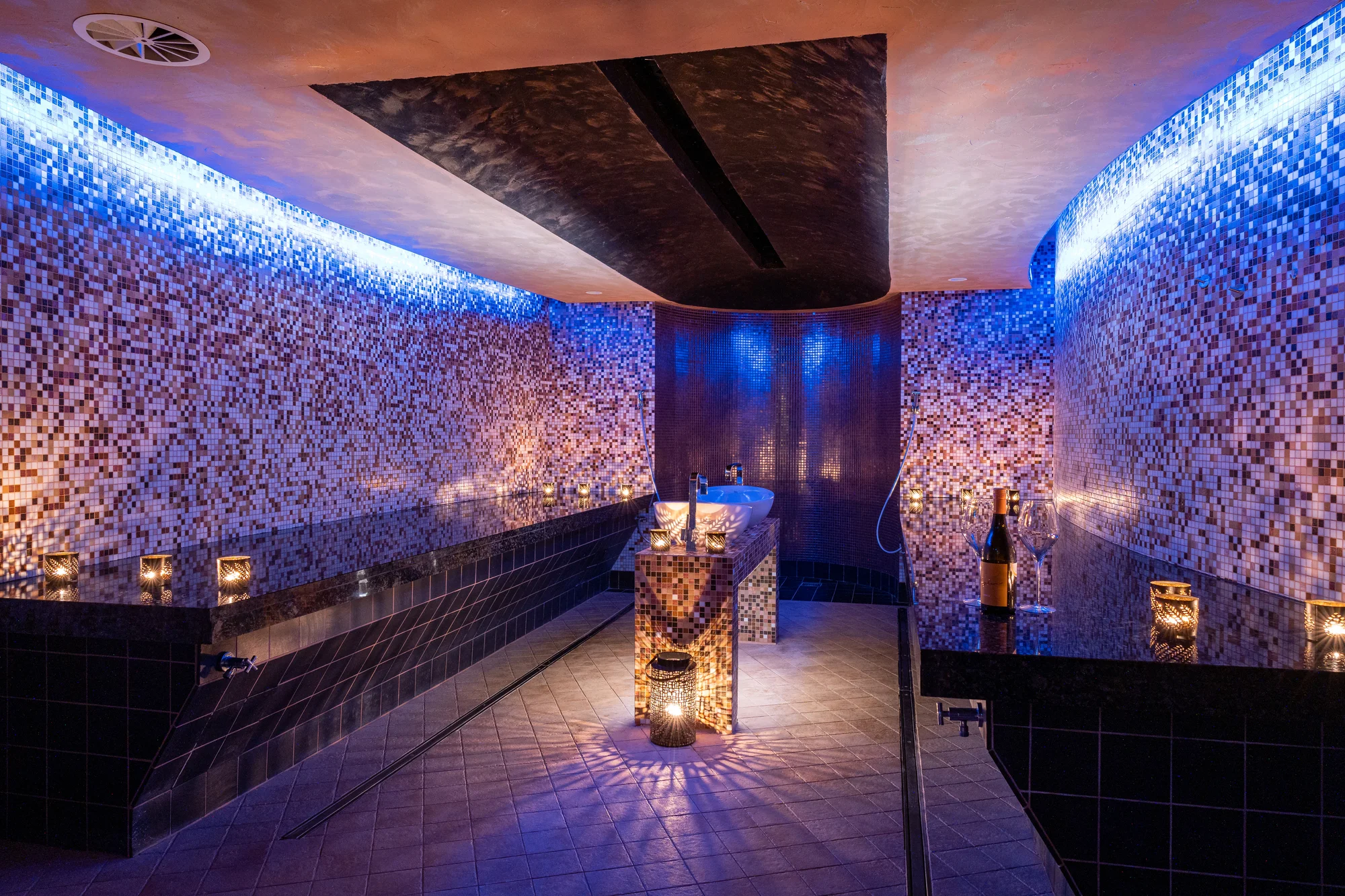 Dovolená u Baltu: 5* hotel se soukromou pláží, polopenze i neomezený vstup do termálního wellness
