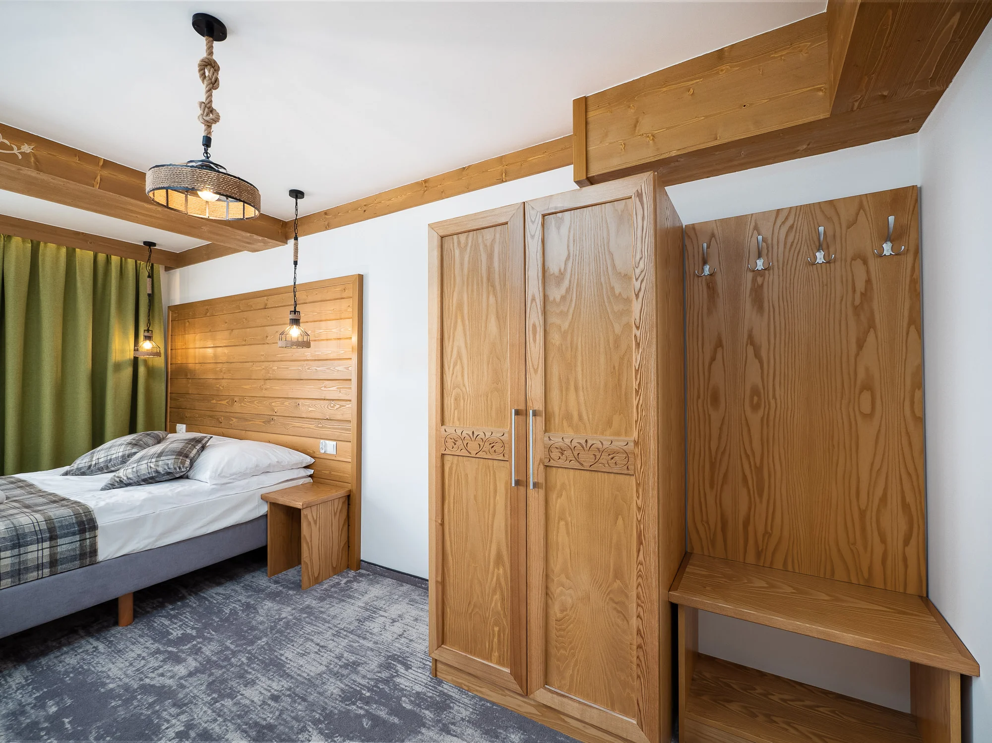 Lesní apartmány blízko aquaparku Terma Bania: privátní wellness, snídaně a slevy na zábavu