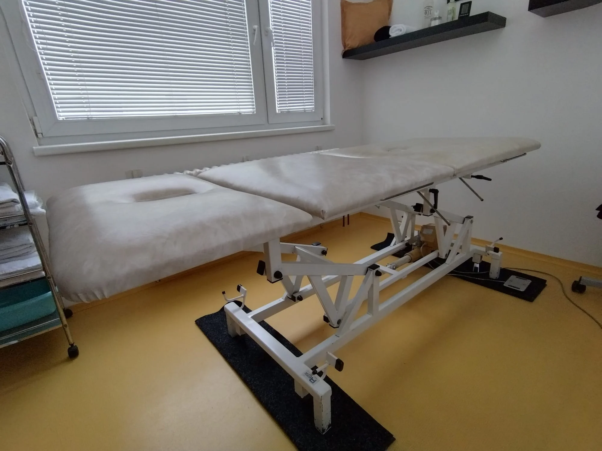 60-90min. relax pro celé tělo: klasická či relaxační masáž olejem s vůní whisky