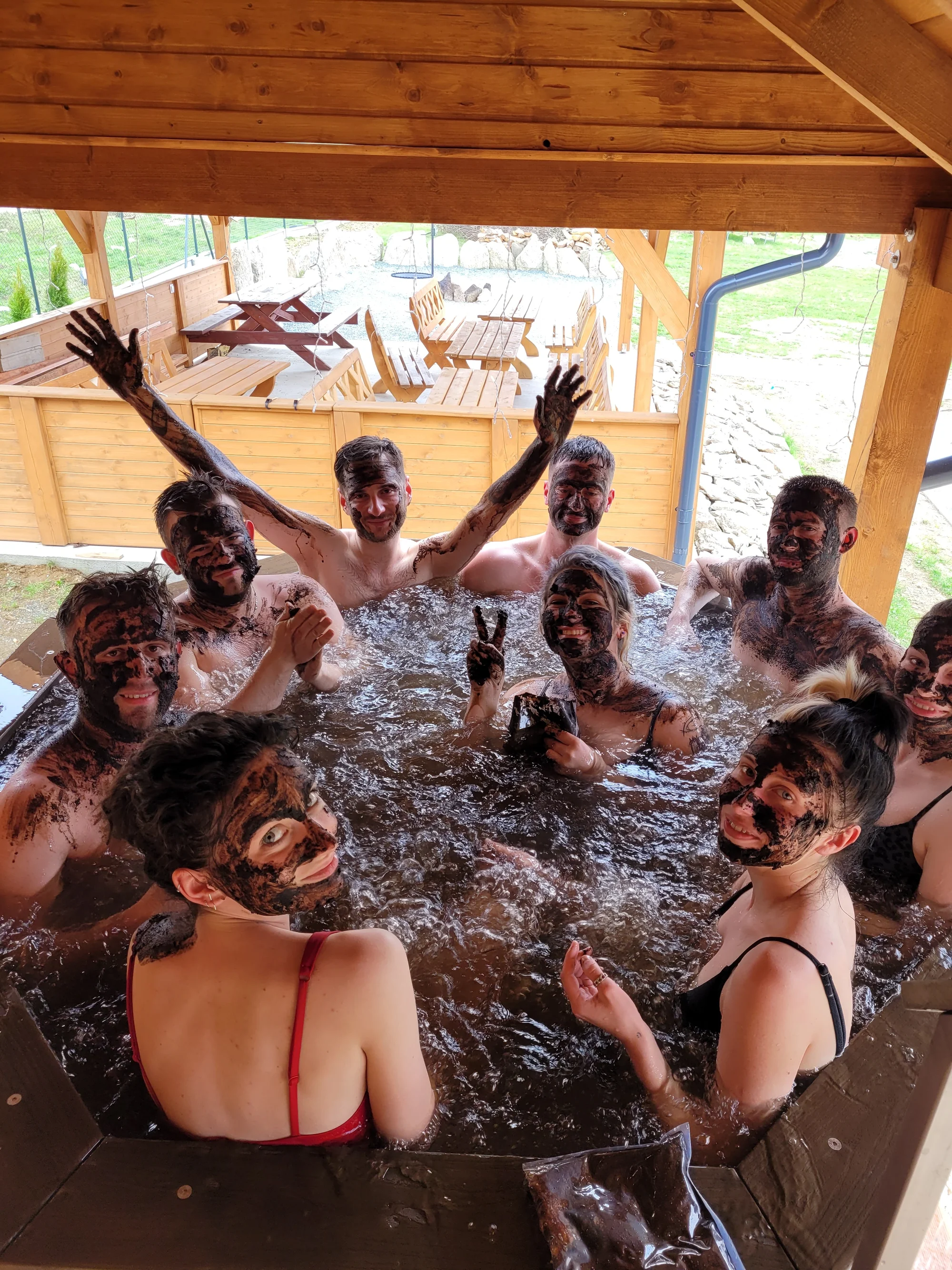 Luxusní chata v Kladské kotlině až pro 8 osob: kuchyňka, gril i sauna