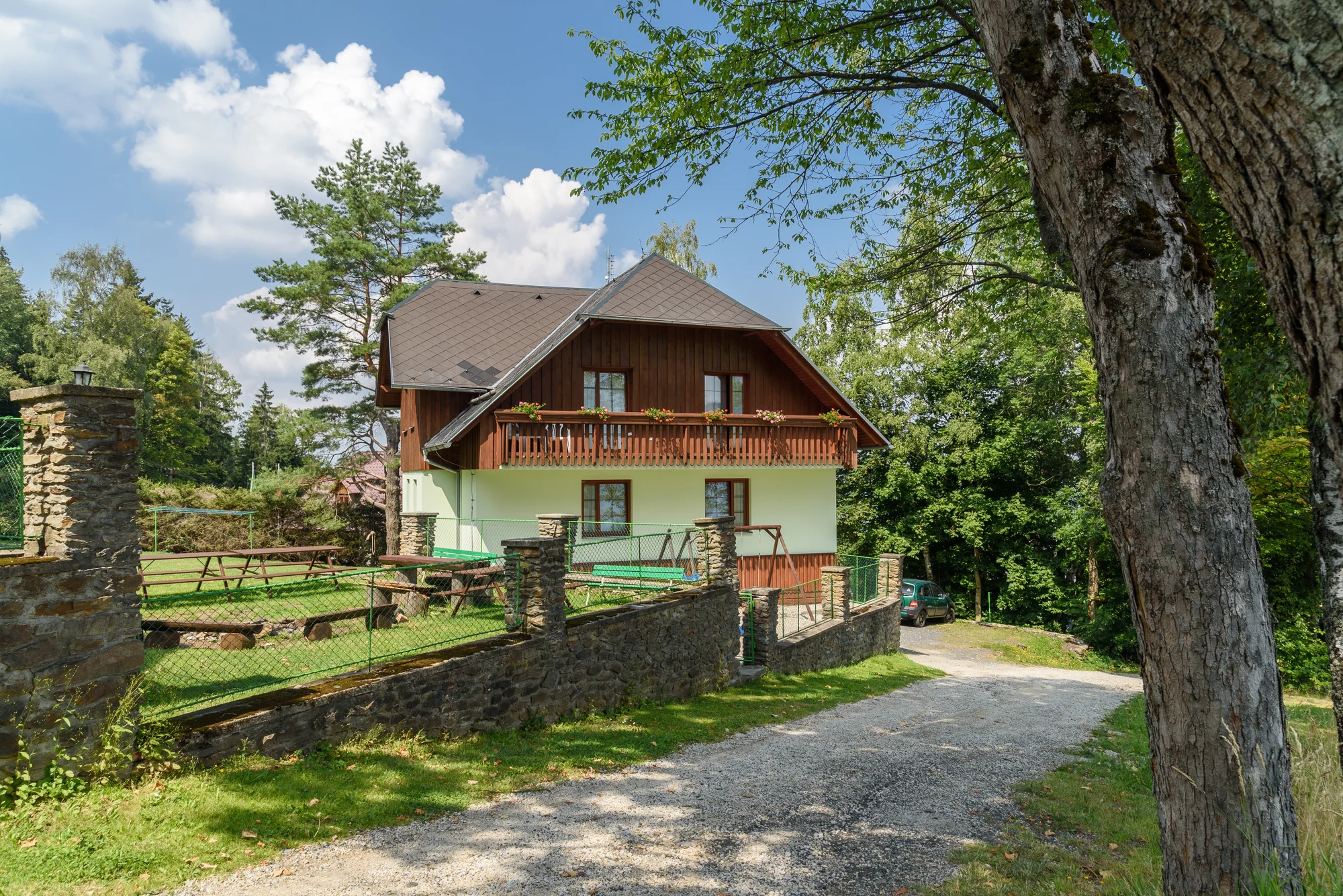 Pobyt na Šumavě: vybavené apartmány, až 3 děti do 14,9 let zdarma