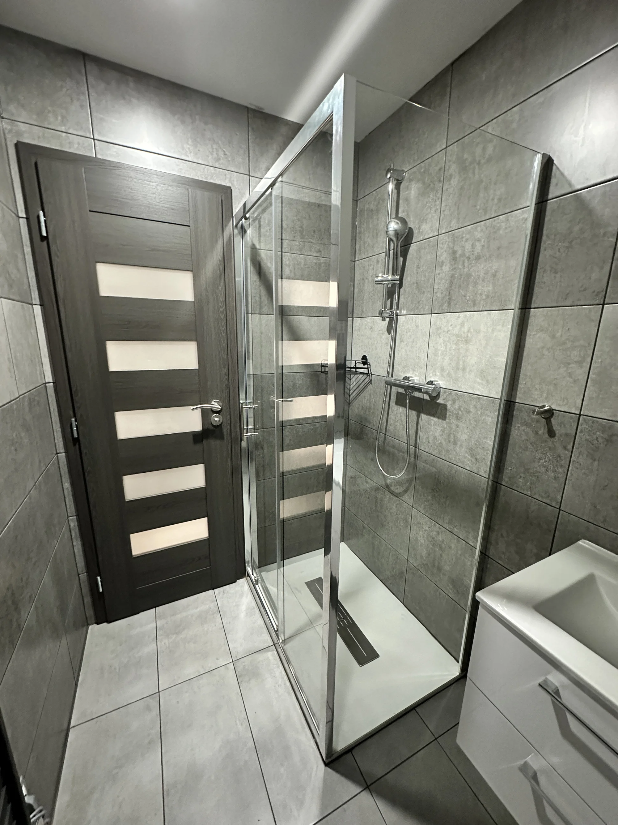 Apartmány u Trutnova pro dva i rodinu: kuchyňka, moderní prostory a možnost wellness