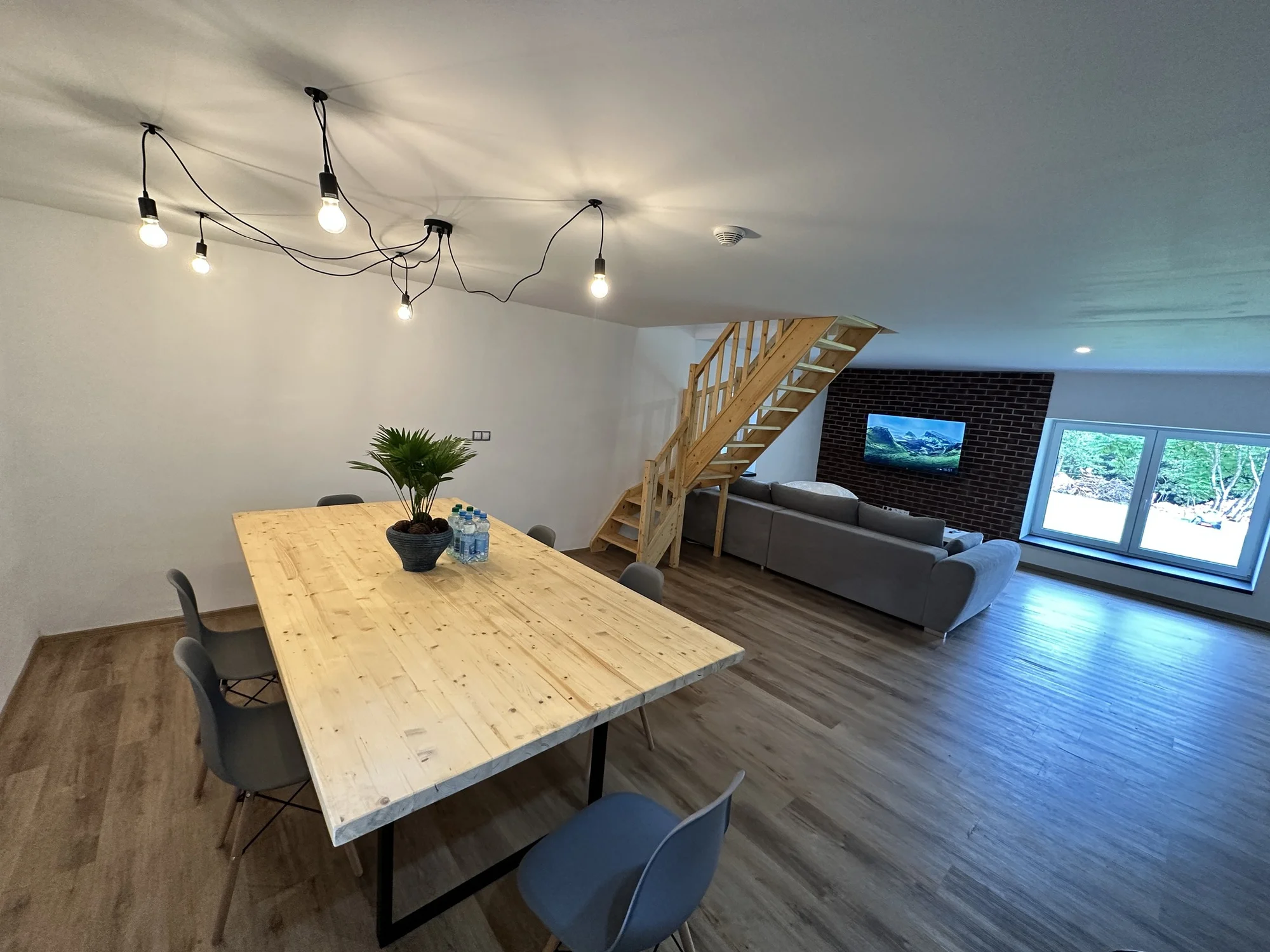 Apartmány u Trutnova pro dva i rodinu: kuchyňka, moderní prostory a možnost wellness