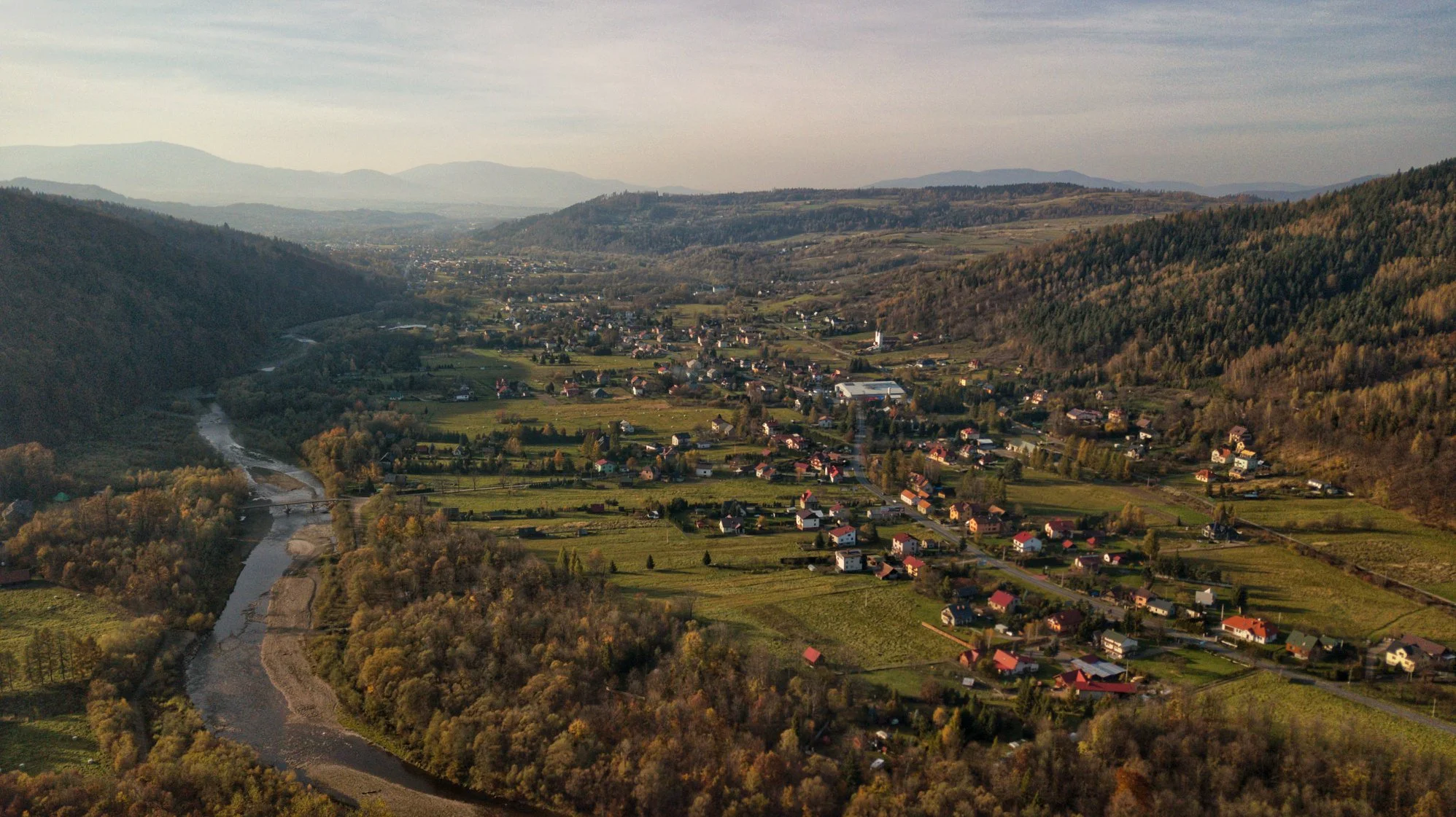 Stylová chatka v polských Beskydech až pro 7 osob: možnost jídla a neomezený wellness
