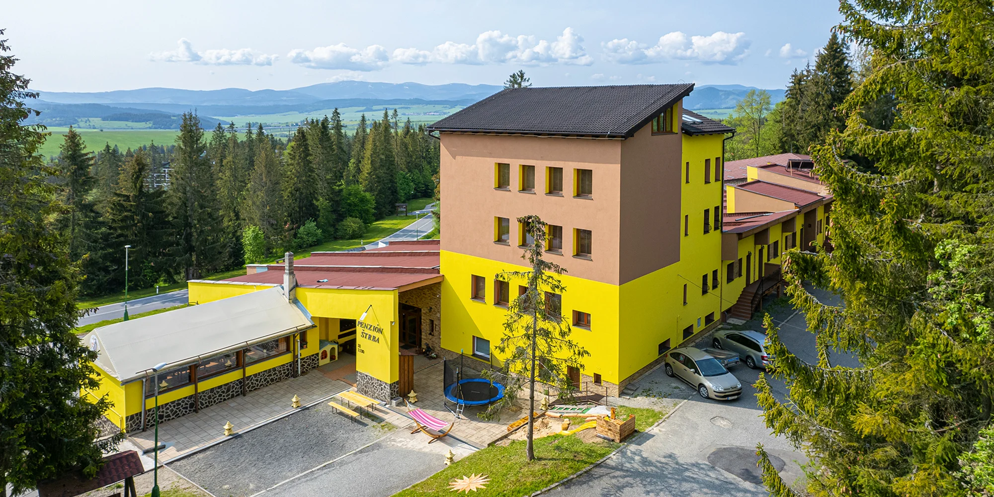 Pobyt ve Vysokých Tatrách: snídaně či polopenze, privátní wellness, slevy do aquaparku i na atrakce