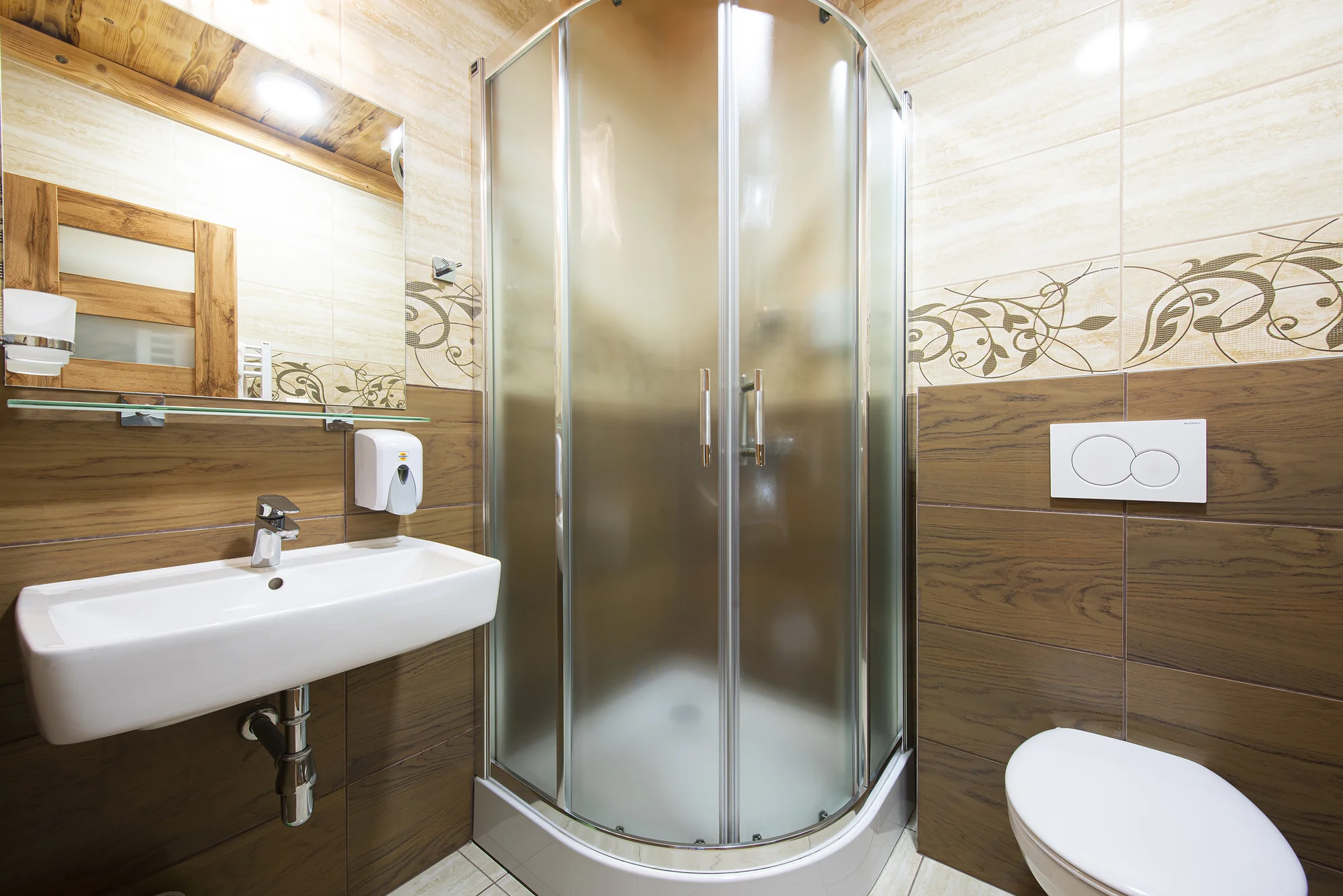 Pobyt ve Vysokých Tatrách: snídaně či polopenze, privátní wellness, slevy do aquaparku i na atrakce