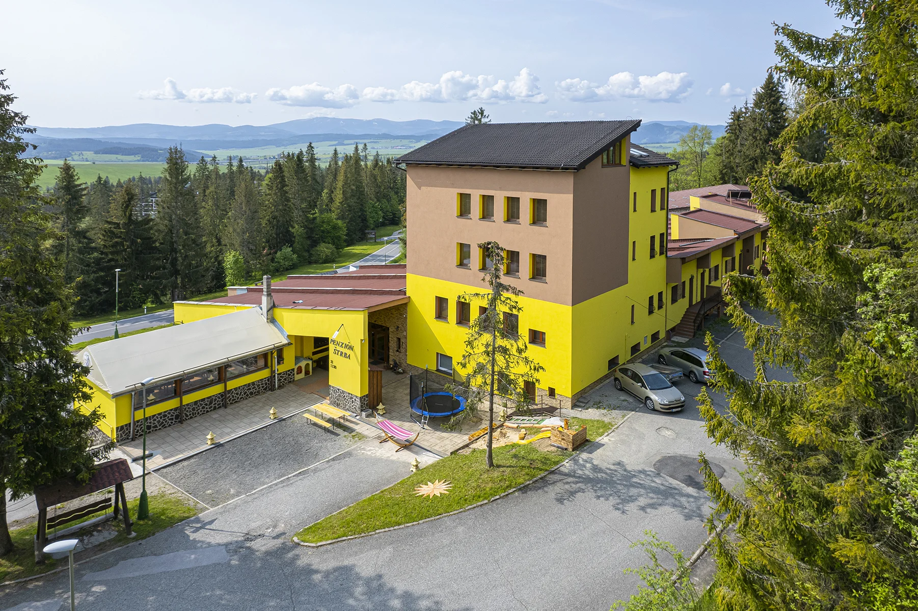 Penzion v Tatranské Štrbě: privátní wellness, strava, slevy na atrakce a 1 noc zdarma
