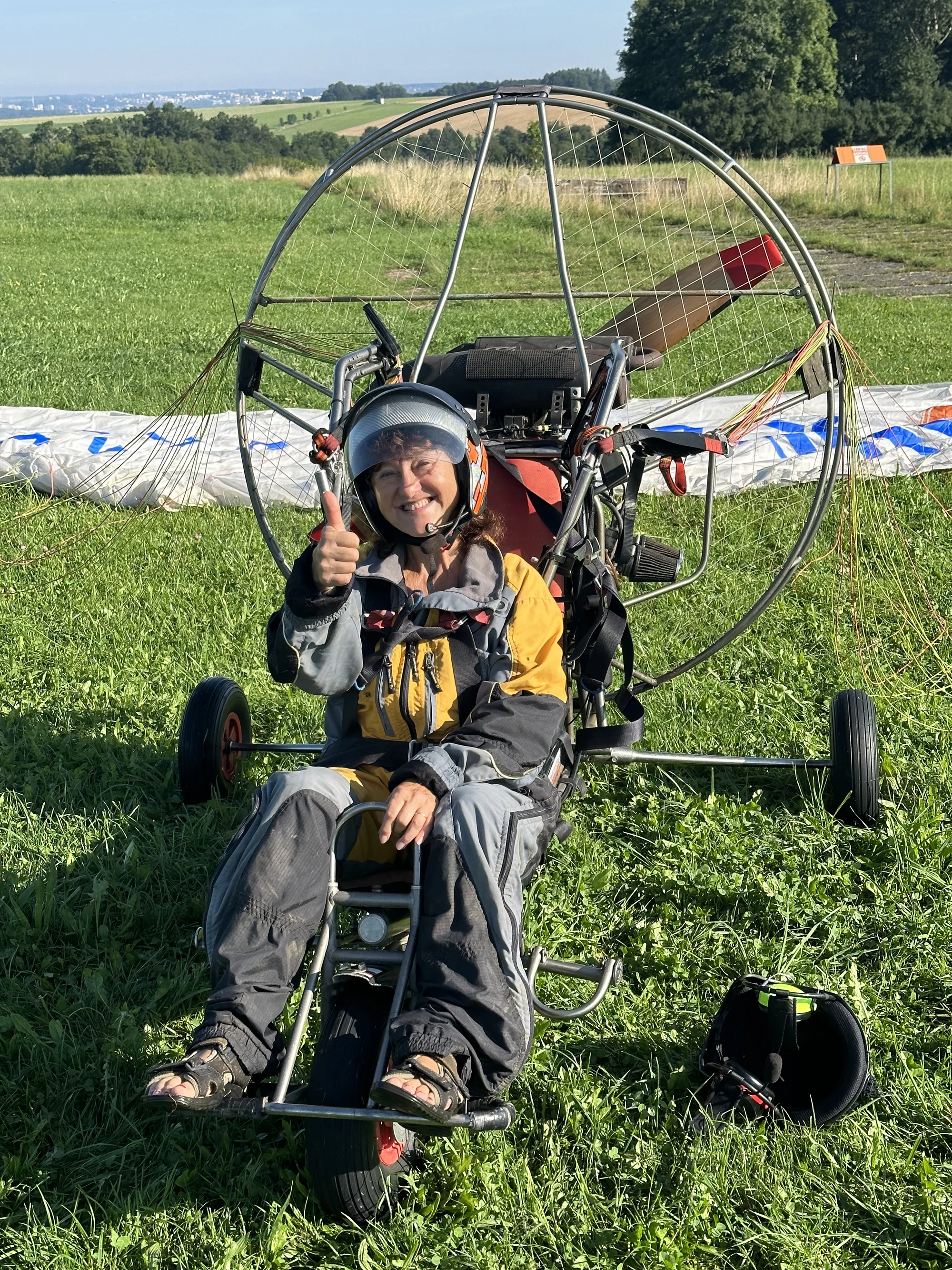 BožíLet na paraglidingové motorové tříkolce: 10–30 min. letu i sestříhané video
