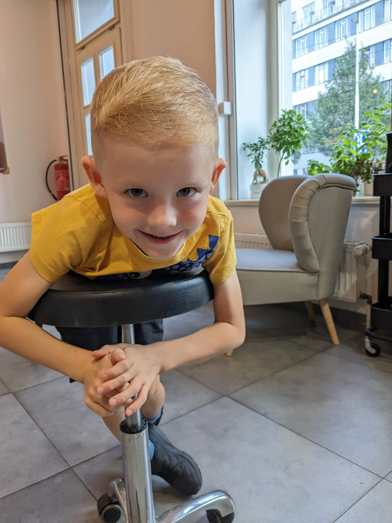 Panský střih i s úpravou vousů a masáží hlavy od profesionálního holiče