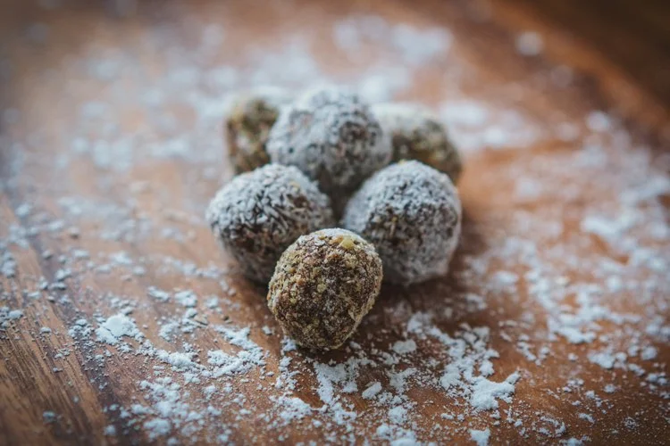 Vánoční cukroví: rohlíčky, linecké, vosí hnízda i ořechy nebo mix 10 druhů o váze až 1 kg