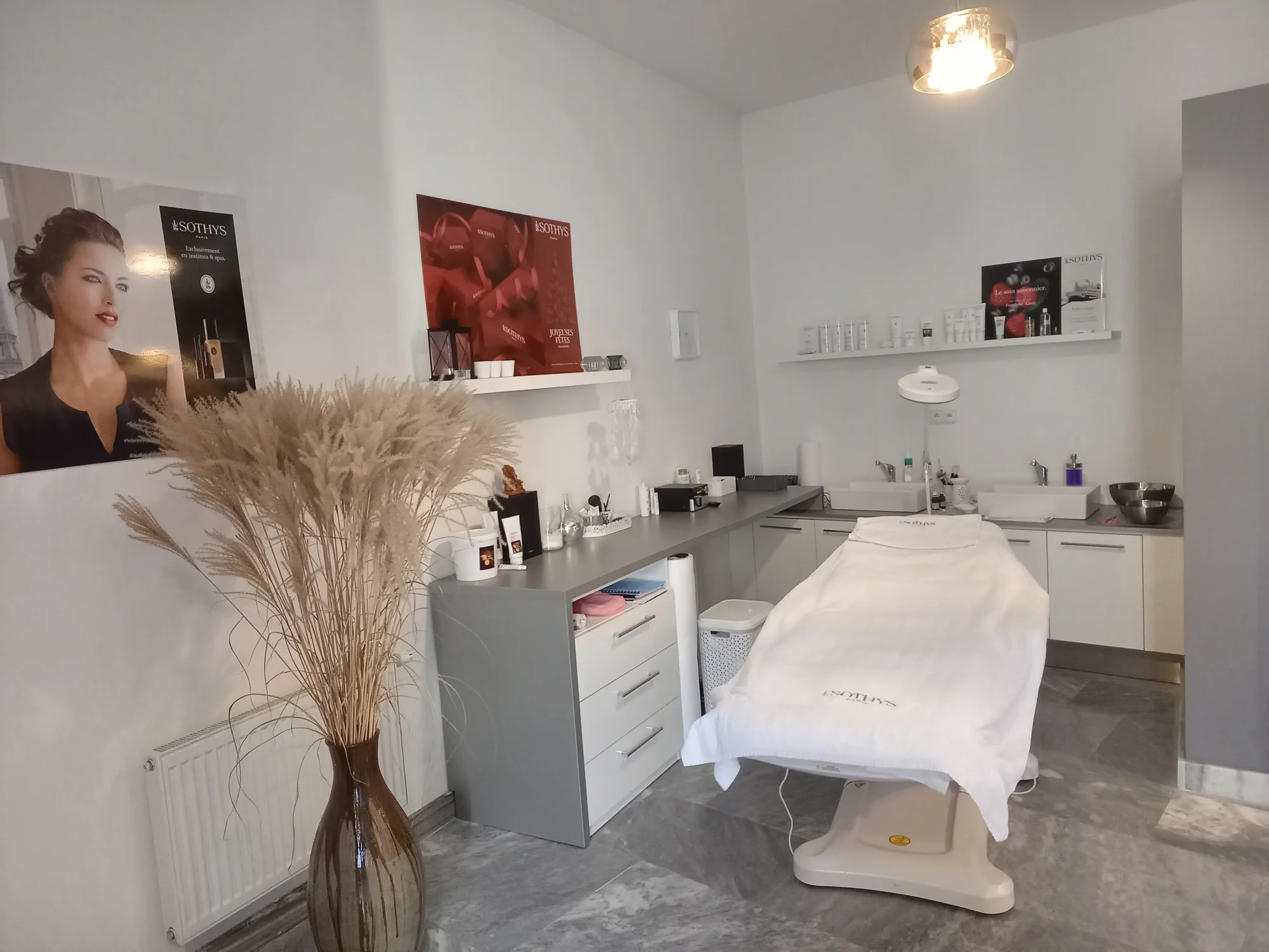 Omlazení a lifting obličeje i těla pomocí přístroje HIFUtherapy: oční okolí, celý obličej, obě paže nebo i bříško