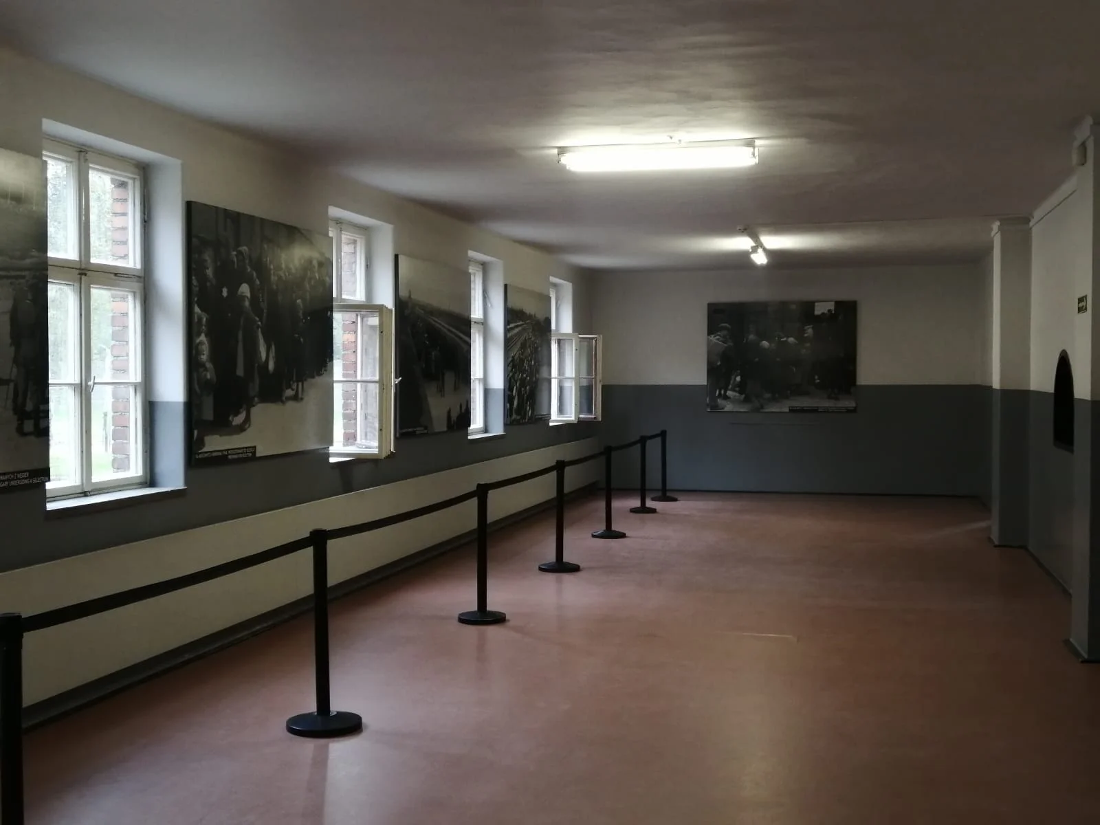 Celodenní prohlídka Osvětimi s průvodcem pro 1 nebo 2 osoby