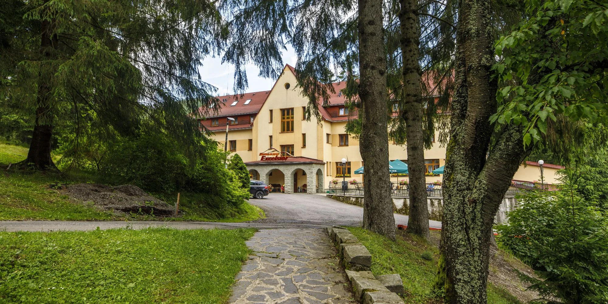 Beskydy plné zážitků: neomezený vstup do wellness, vinná či pivní lázeň i skvělé jídlo