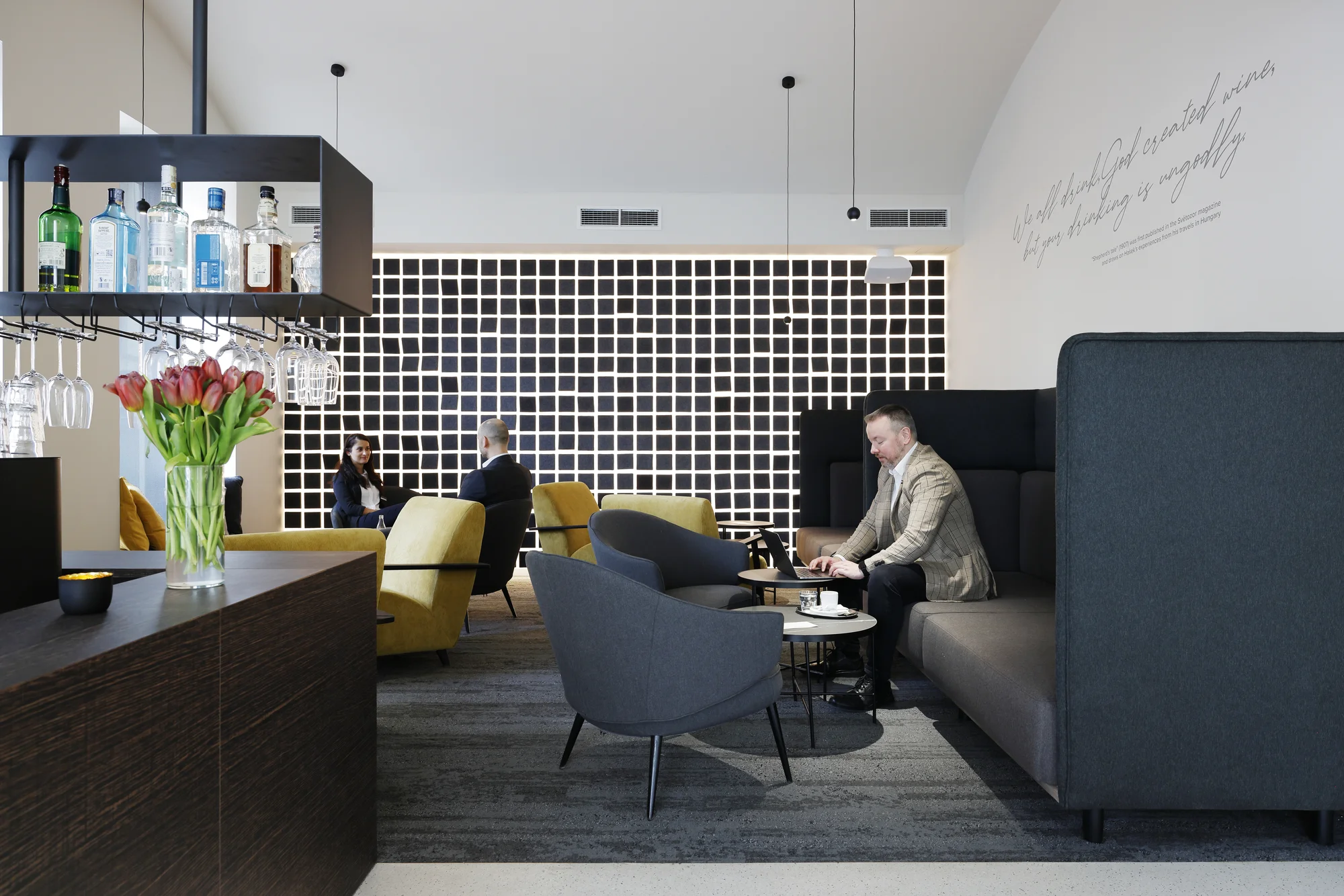 Elegantní hotel na Žižkově, bohaté snídaně a top místa Prahy na dosah