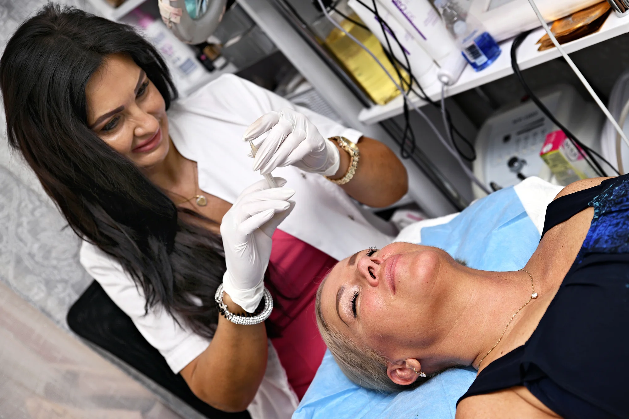 Permanentní make-up dolních i horních linek, microblading i stínování obočí či kontura i celé rty