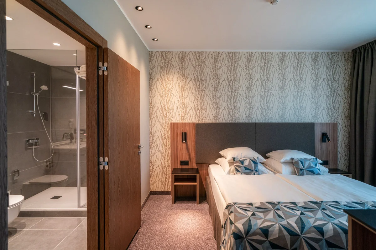 4* pobyt u centra Vratislavi: hotel přímo u Odry, snídaně i sauna, akce 2 děti zdarma