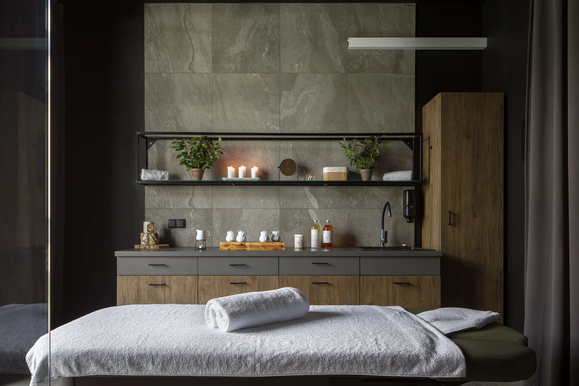 Dovolená u Baltu pro páry i rodiny: moderní resort s wellness, bazénem a jídlem, 5 min. od pláže