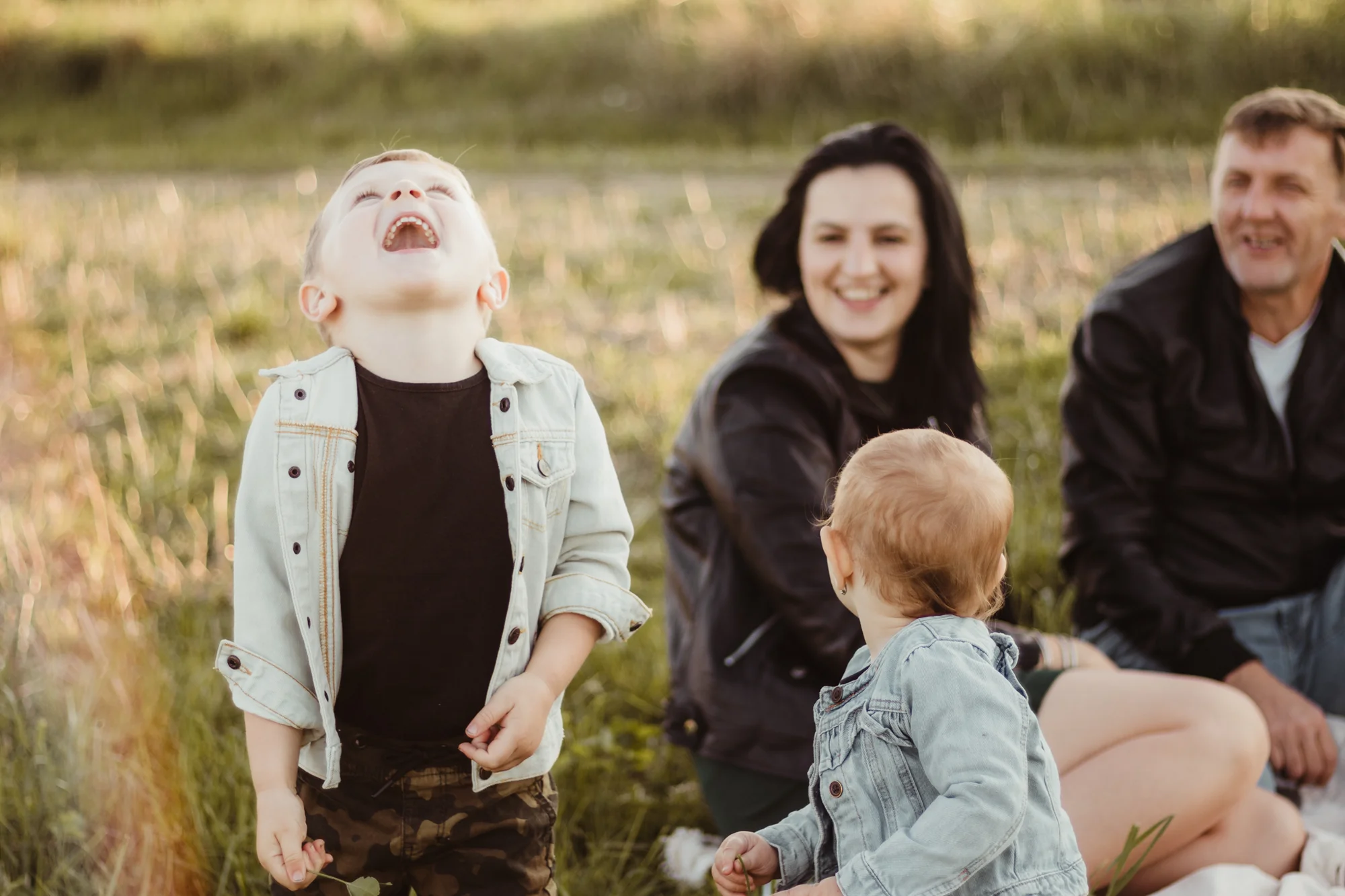Venkovní rodinné nebo párové focení: 4–15 upravených fotek