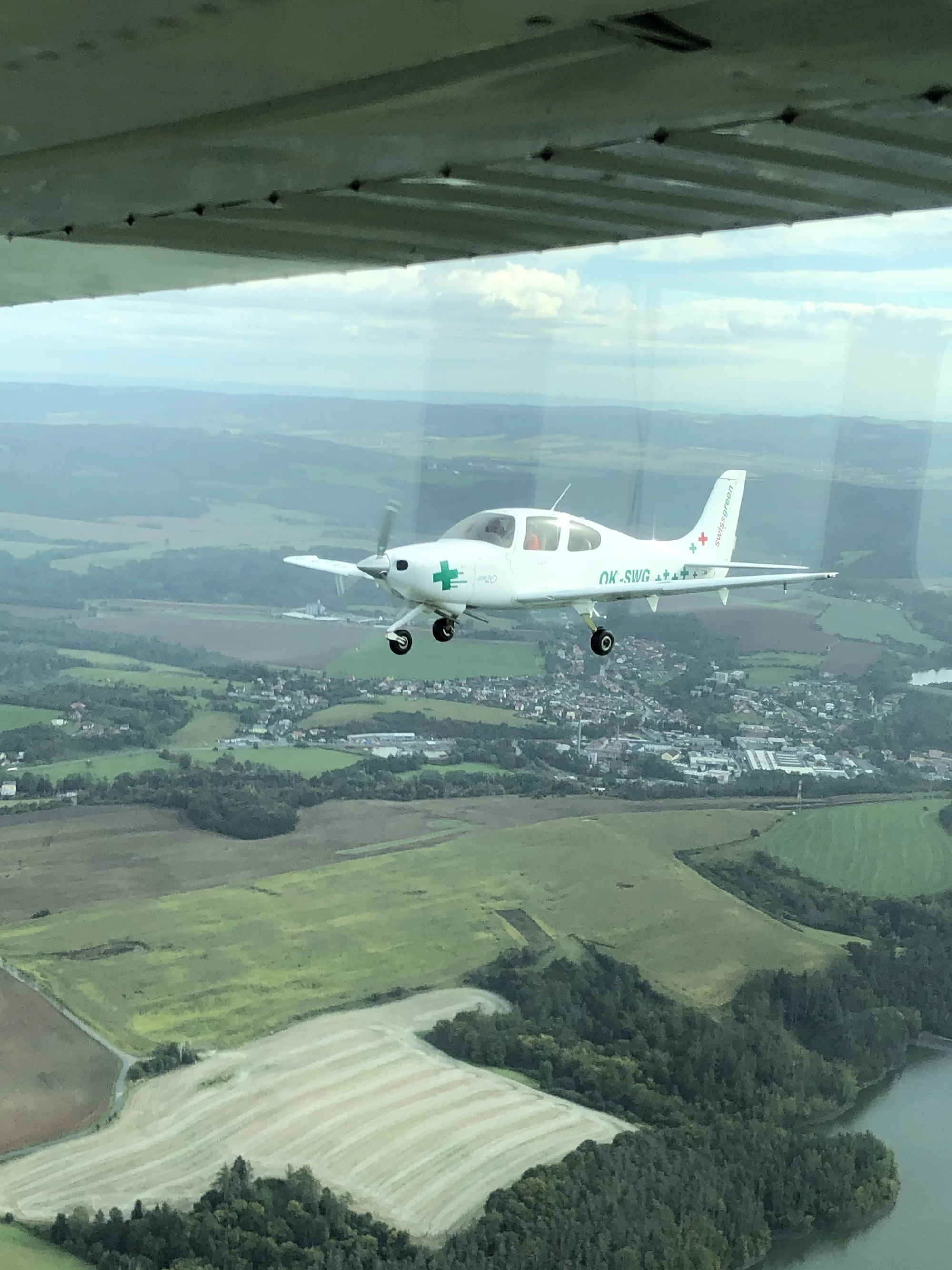 Pilotem luxusního letounu Cirrus SR 20 na zkoušku a letenka pro 2 další pasažéry