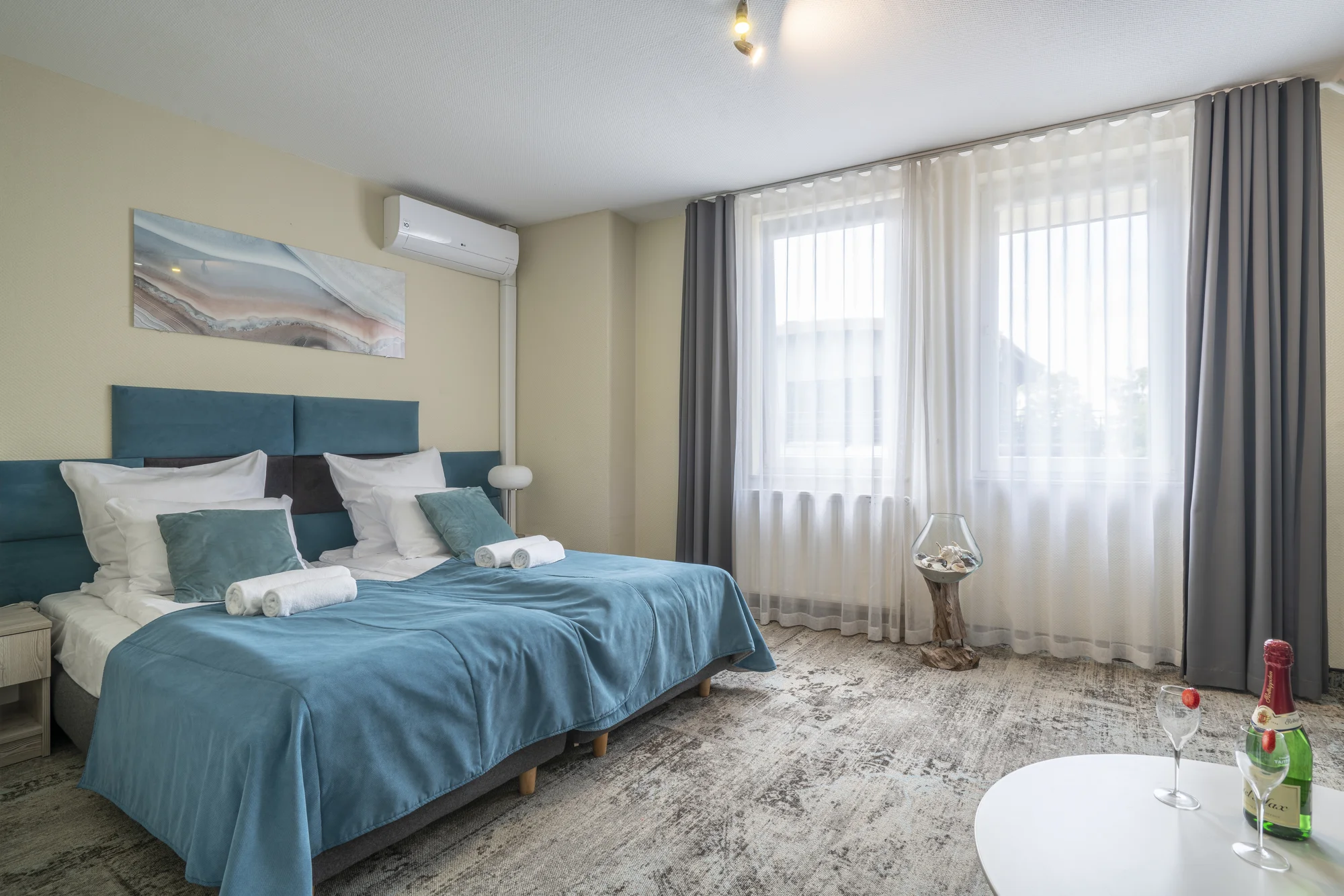 Dovolená u Baltu: hotel na pláži, polopenze či plná penze, neomezený wellness i procedury