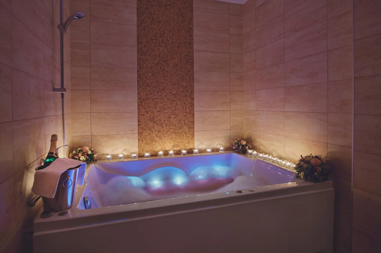 Super tip na dárek: špičková relaxace ve 4* hotelu s wellness procedurami i skvělým jídlem
